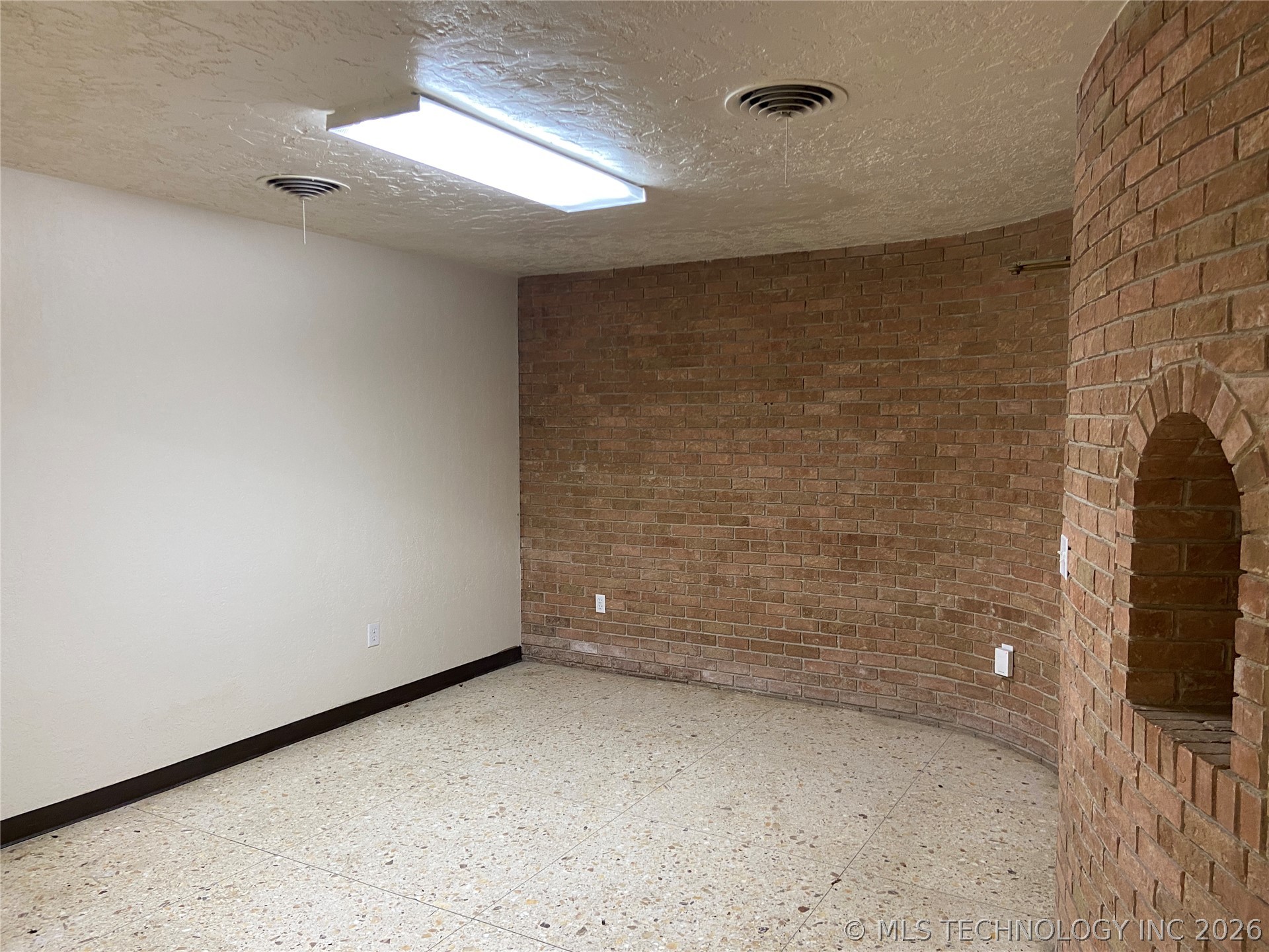 11119 State Highway 76 Healdton OK 73438