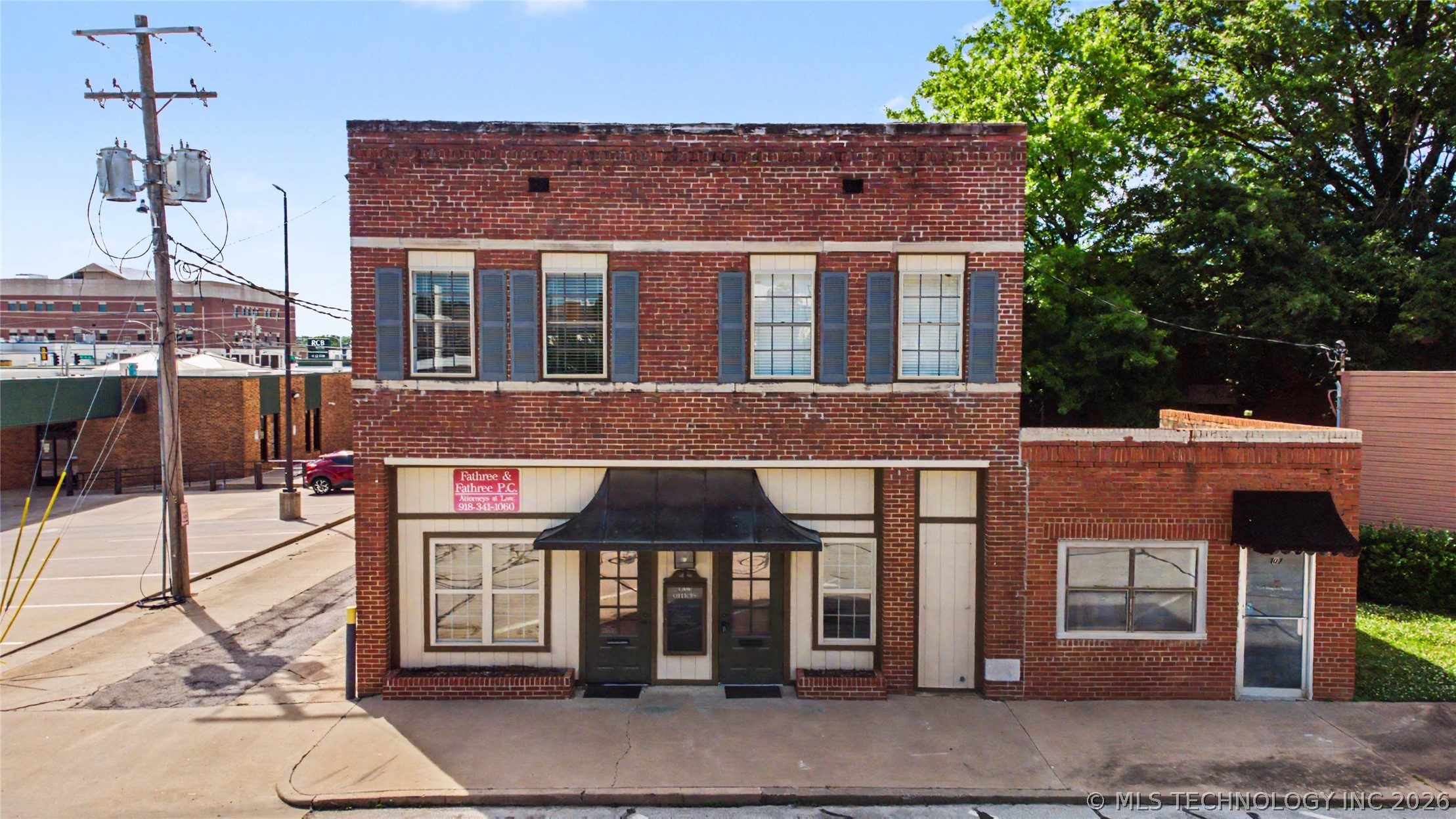 121 S Muskogee Avenue Claremore OK 74017