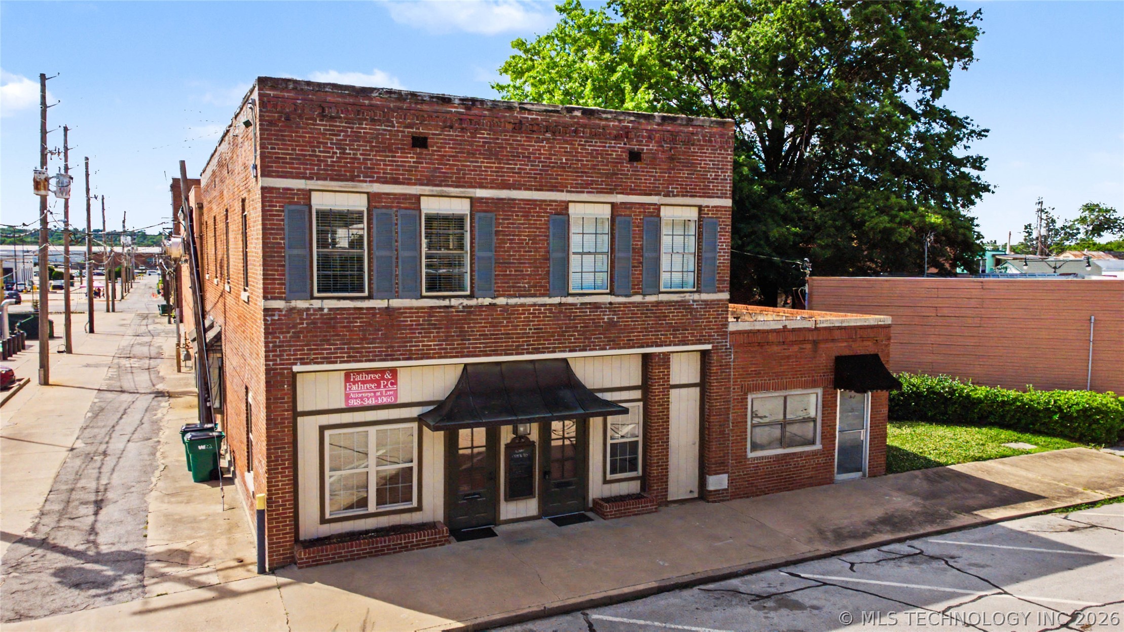 121 S Muskogee Avenue Claremore OK 74017
