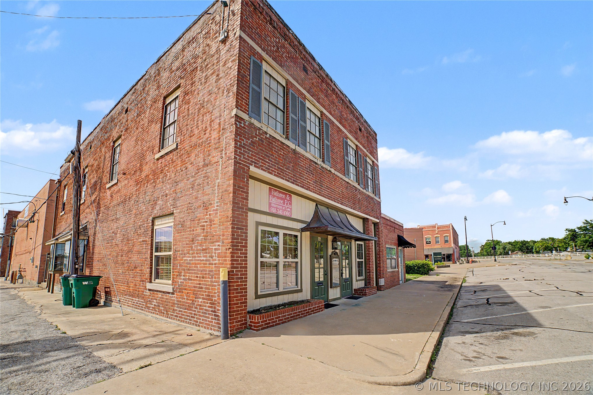121 S Muskogee Avenue Claremore OK 74017