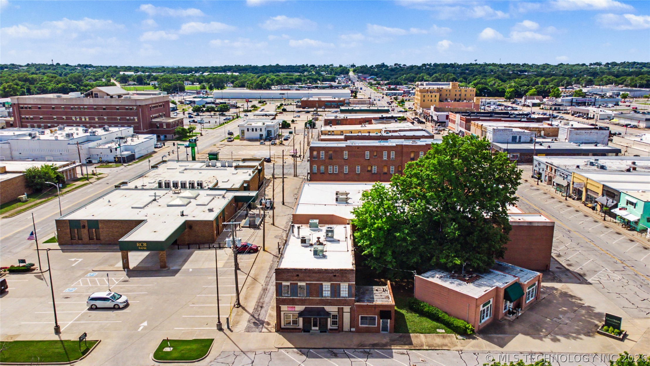 121 S Muskogee Avenue Claremore OK 74017