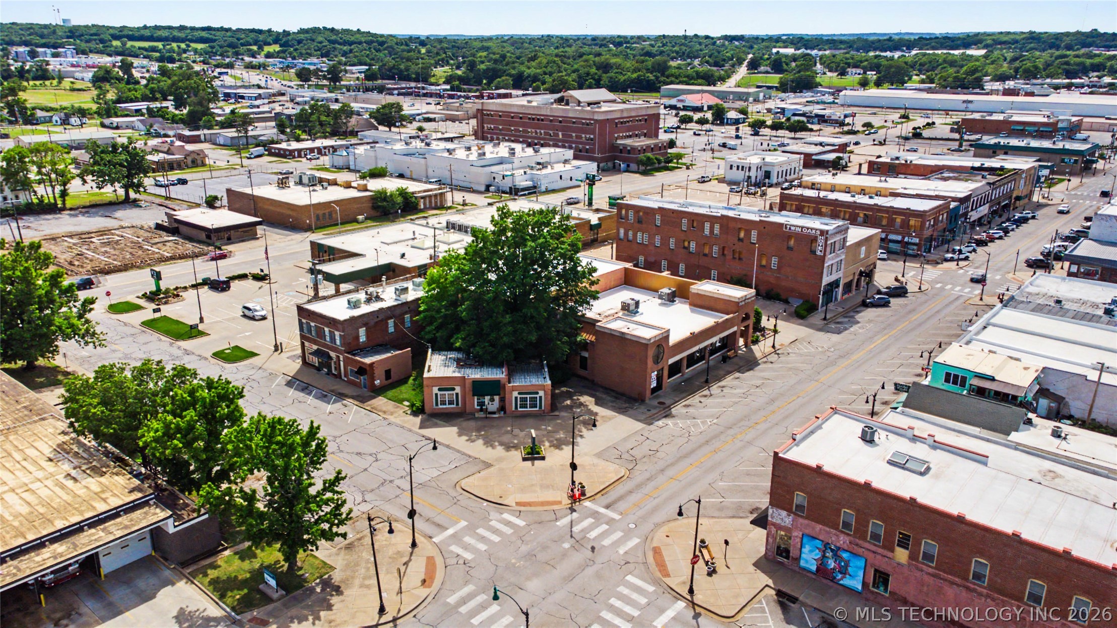 121 S Muskogee Avenue Claremore OK 74017