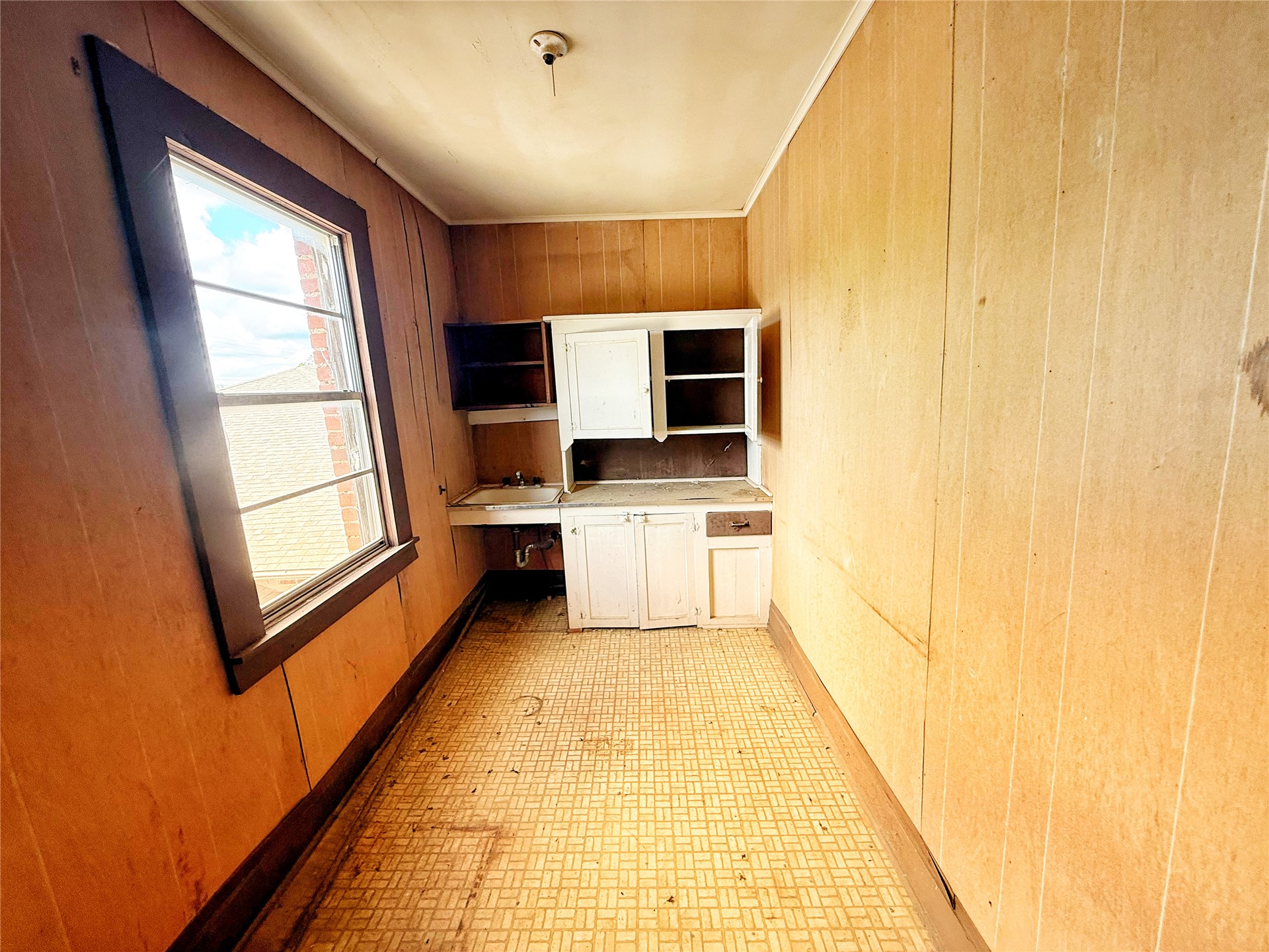 118 W 2nd Wewoka OK 74884