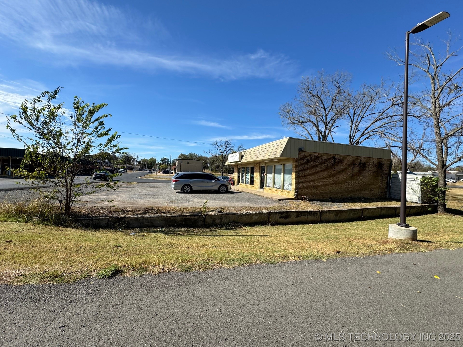 201 E 1st Street Tahlequah OK 74464