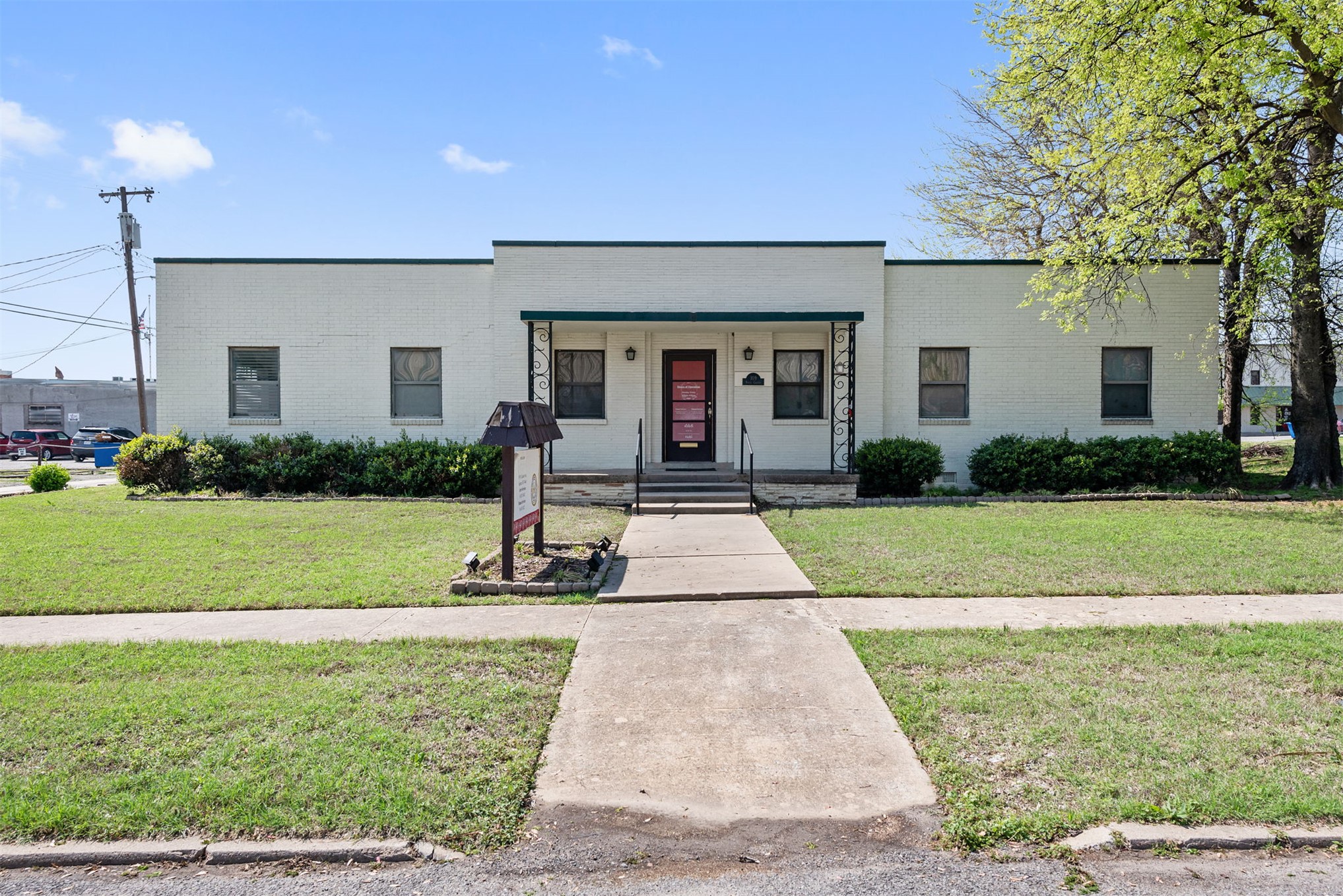 109 N Casaver Avenue Wagoner OK 74467