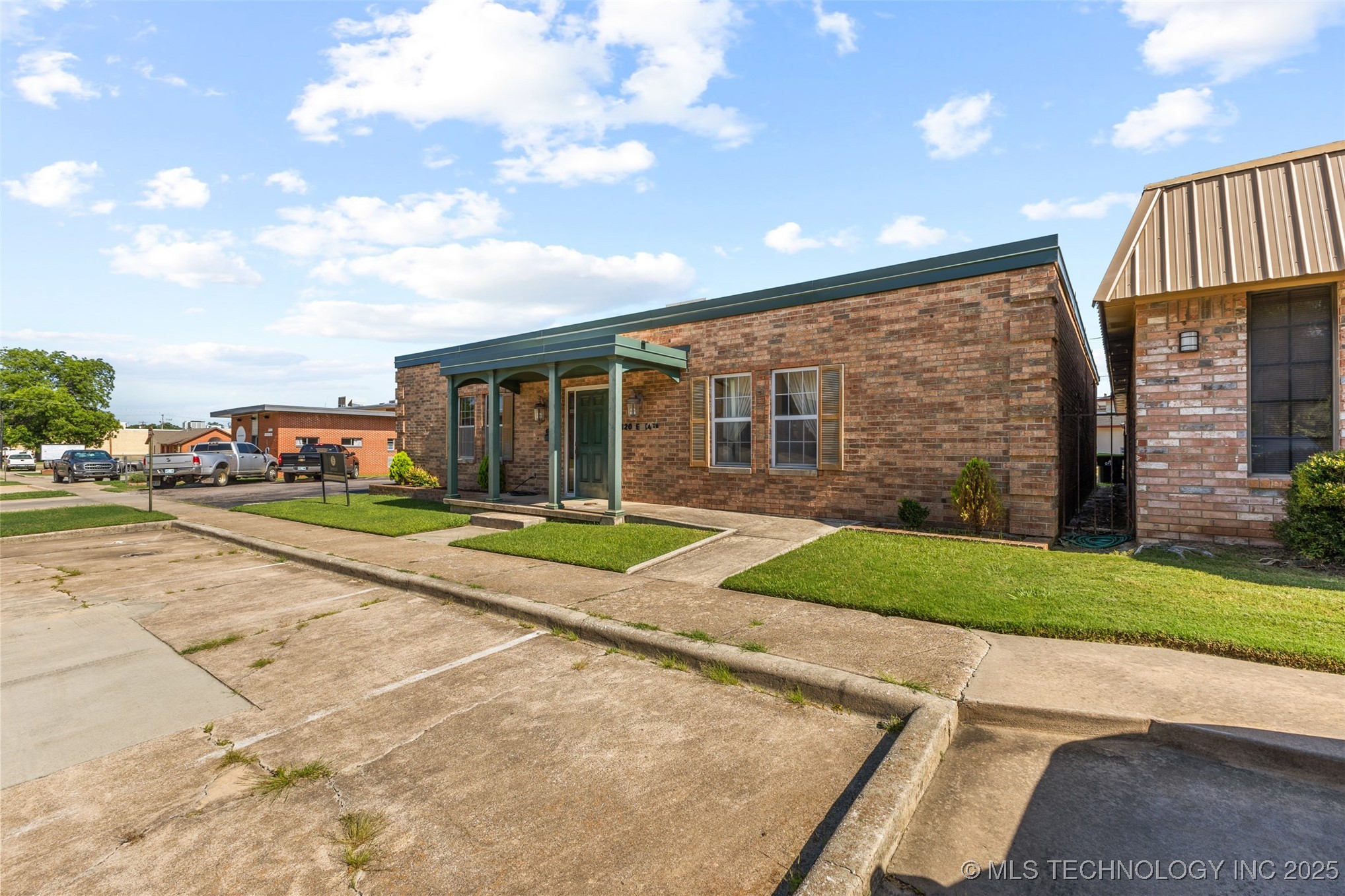 120 E 14th Ada OK 74820