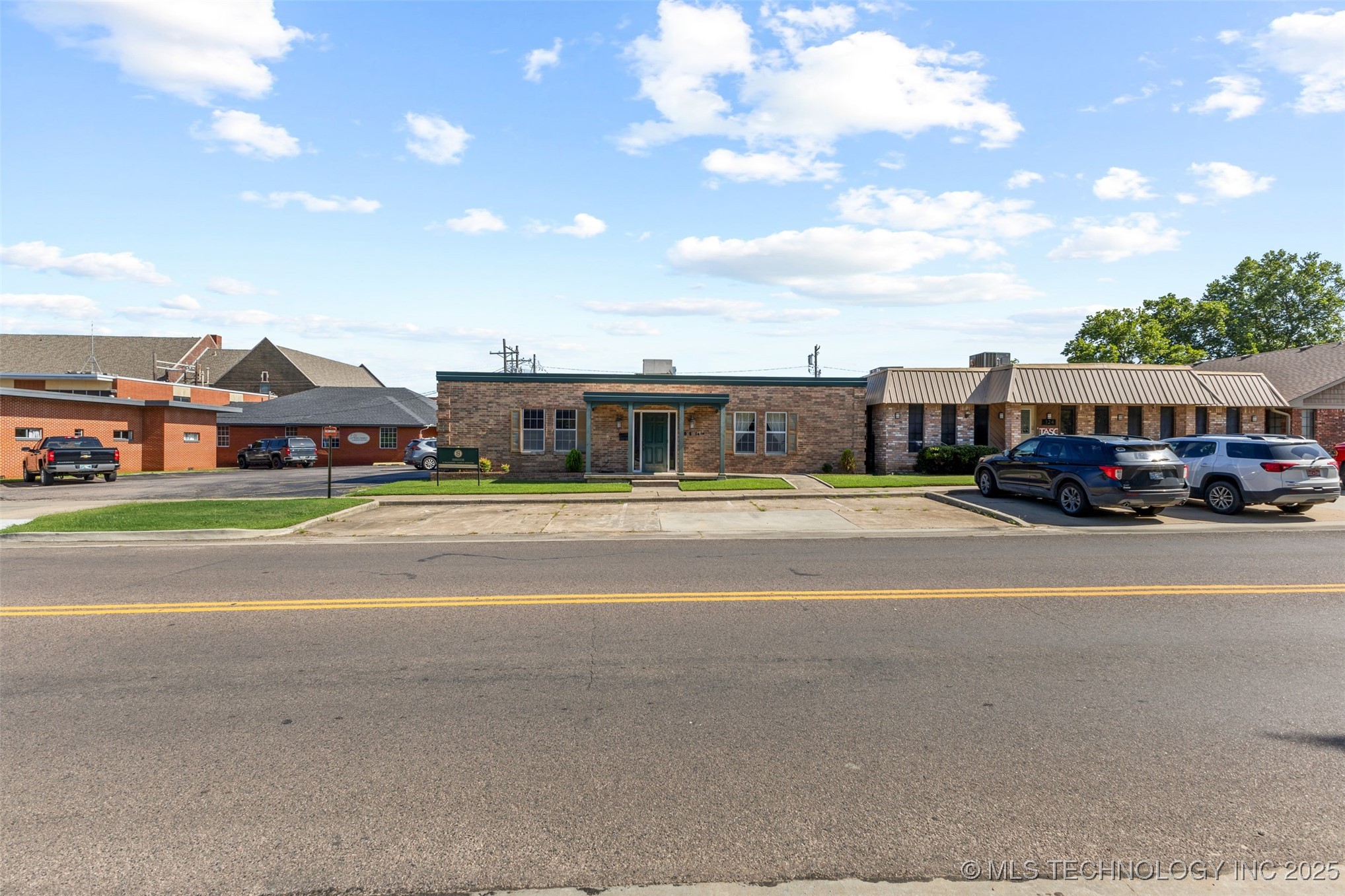 120 E 14th Ada OK 74820