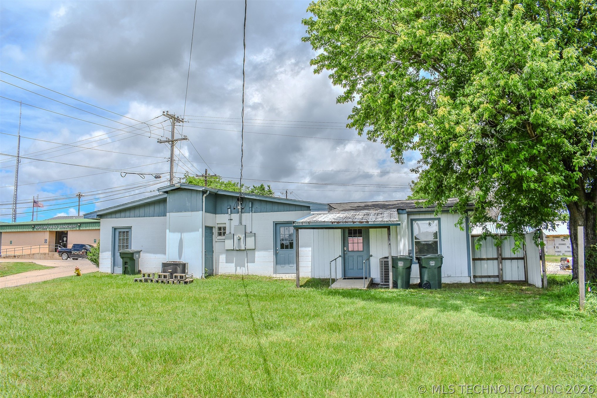 106 SE 2nd Street Antlers OK 74523