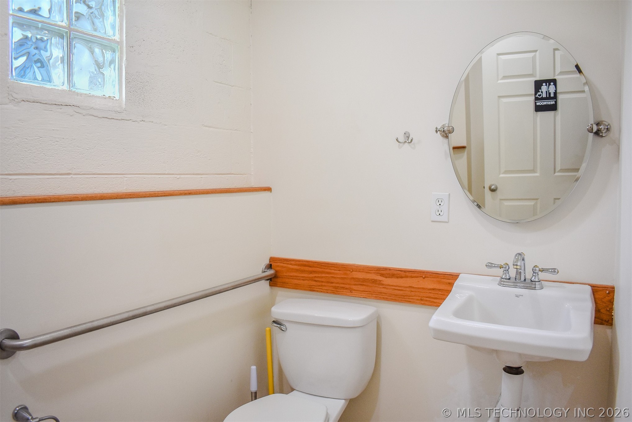 106 SE 2nd Street Antlers OK 74523