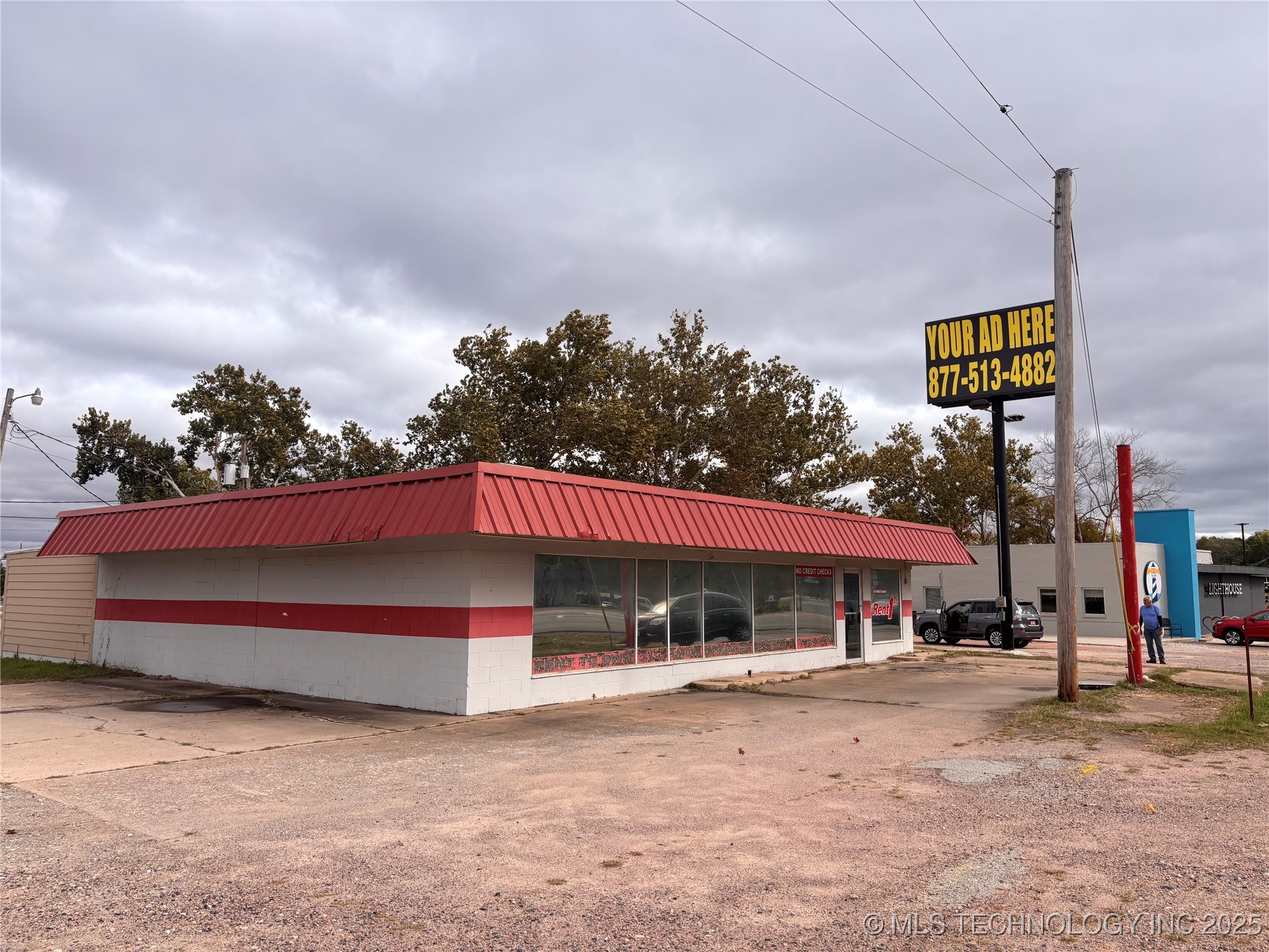 601 S 1st Madill OK 73446