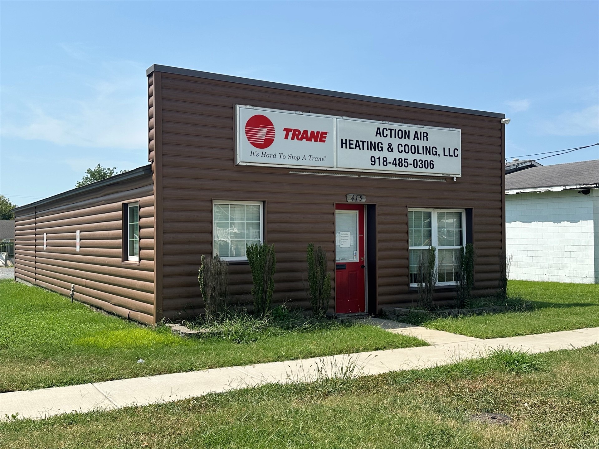 415 W Cherokee Street Wagoner OK 74467