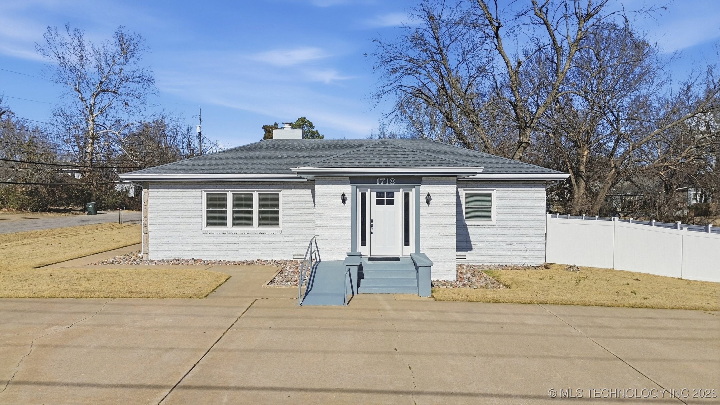 1718 W Broadway Street Collinsville OK 74021