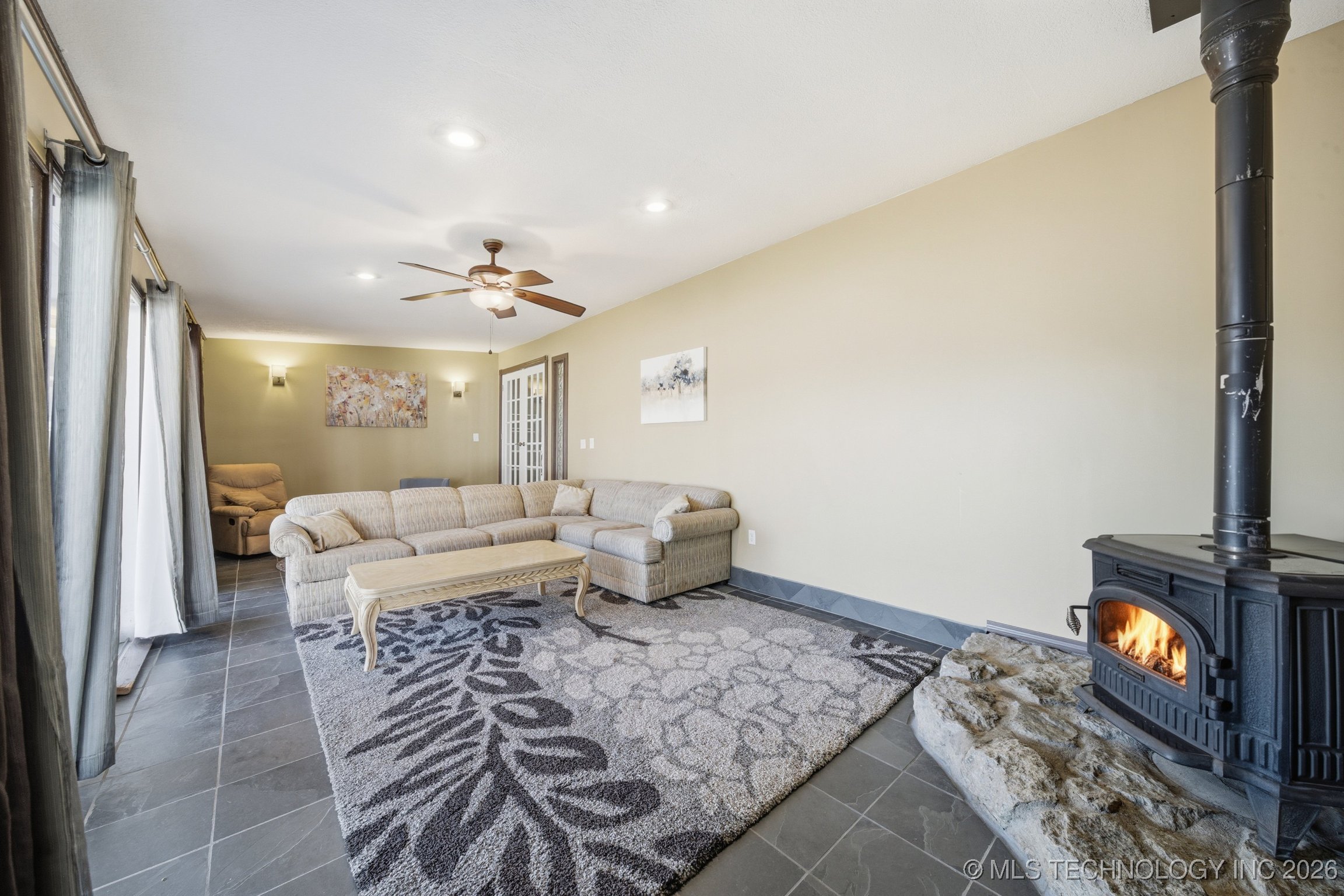 1718 W Broadway Street Collinsville OK 74021