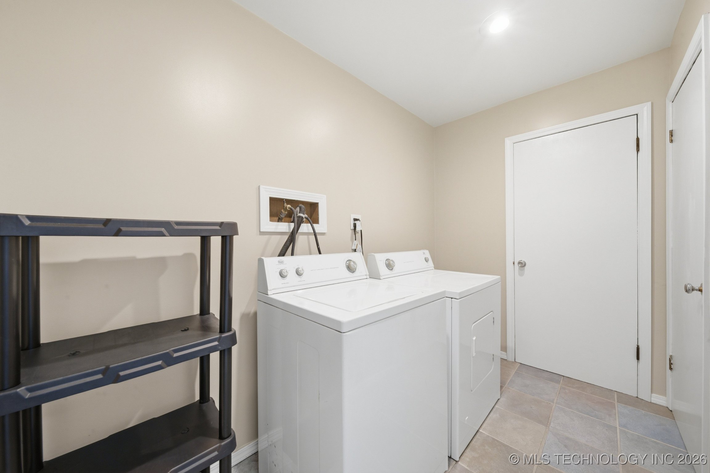 1718 W Broadway Street Collinsville OK 74021