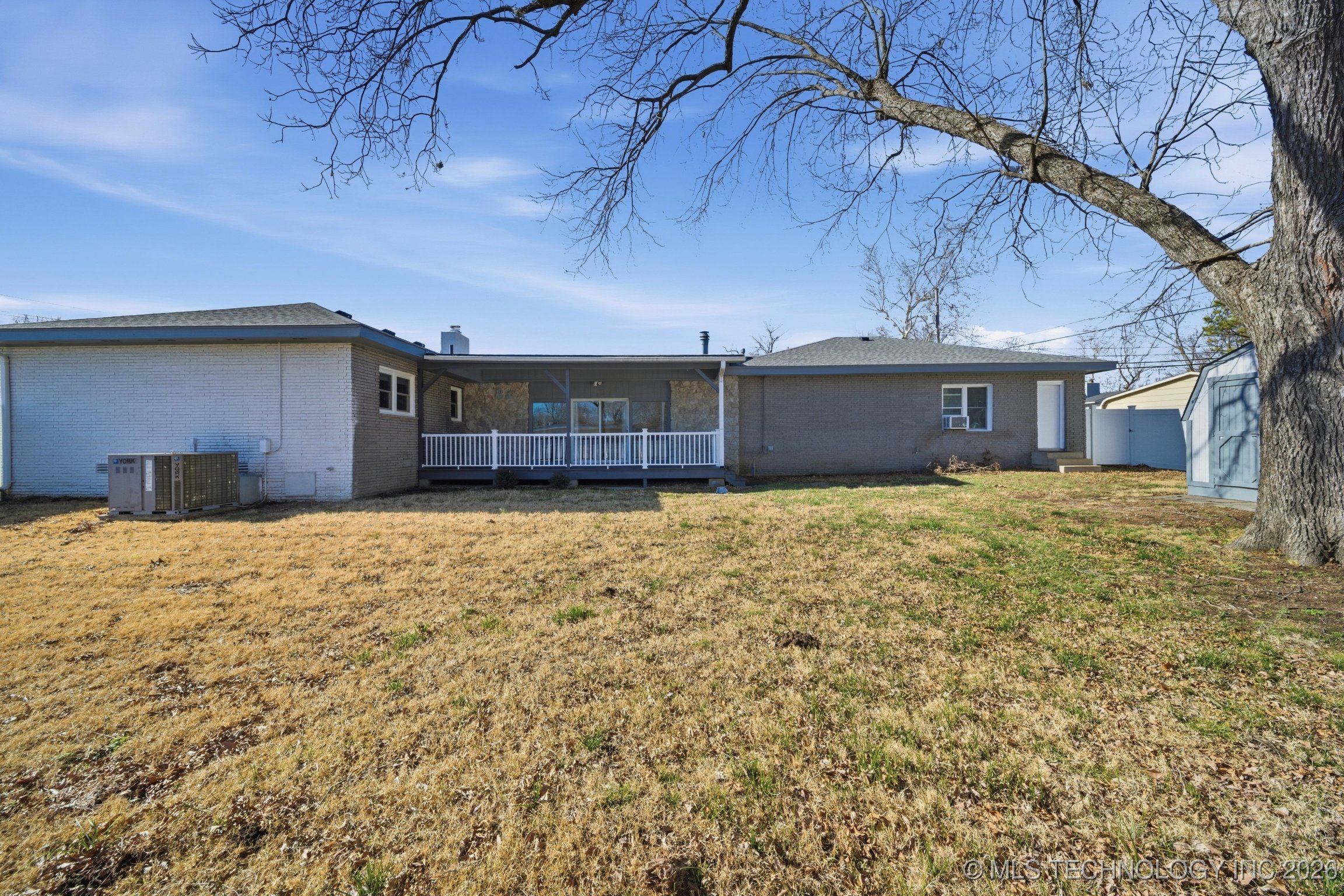 1718 W Broadway Street Collinsville OK 74021
