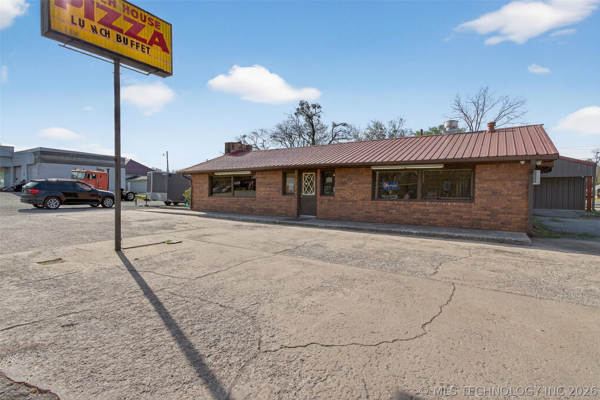 224 W Main Street Locust Grove OK 74352