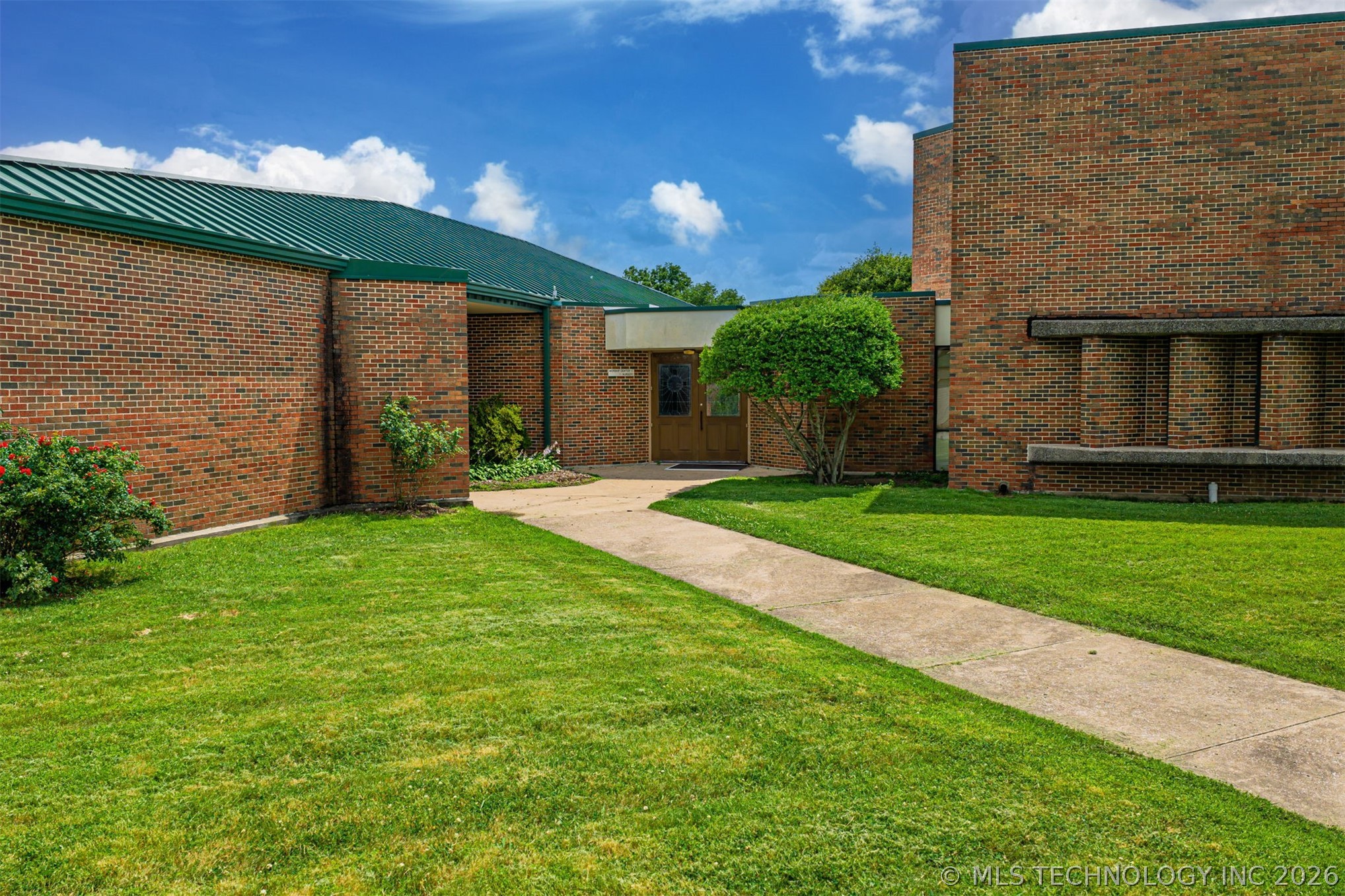 8730 E Skelly Drive Tulsa OK 74129
