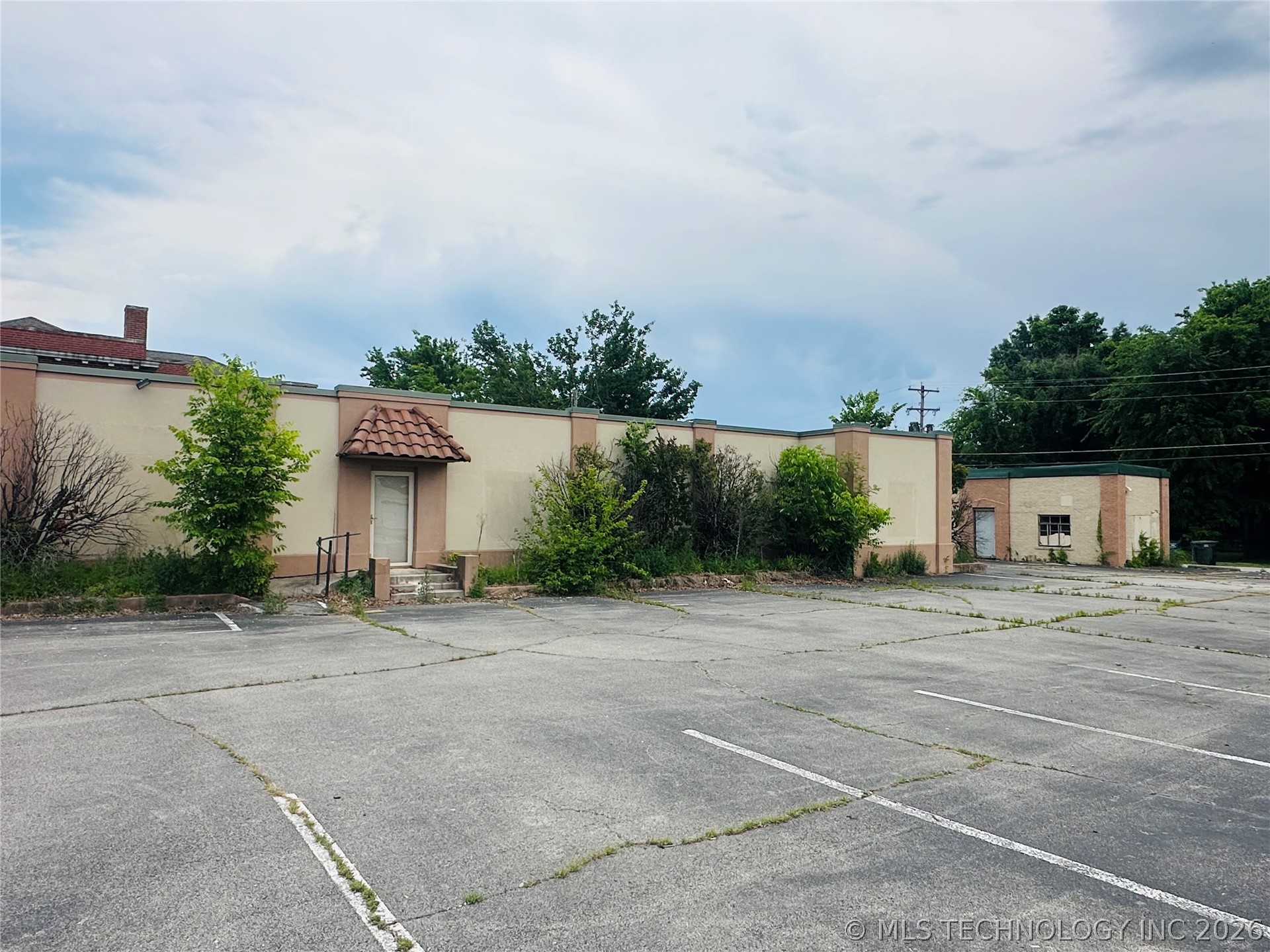 410 E Cherokee Street Wagoner OK 74467