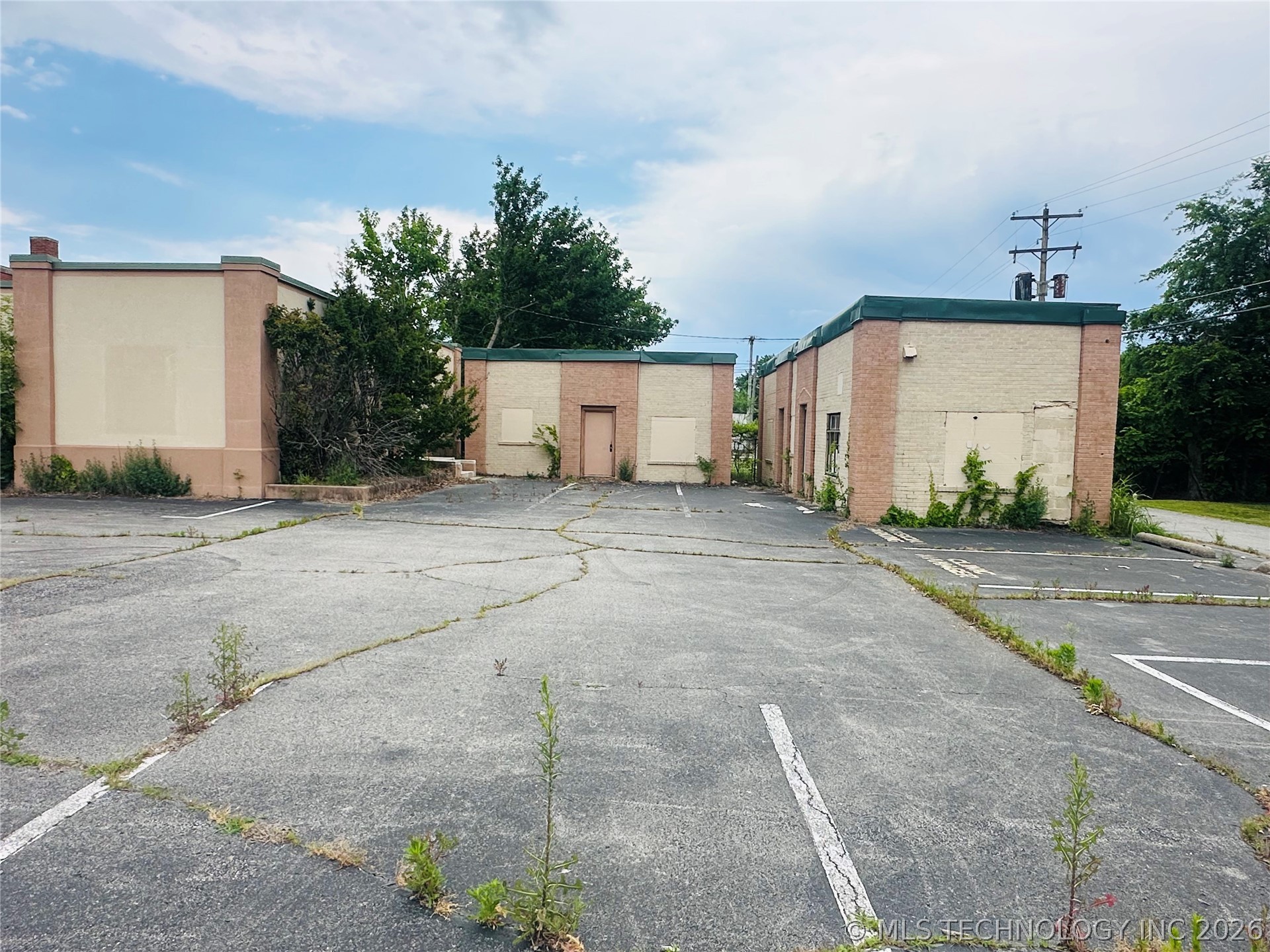 410 E Cherokee Street Wagoner OK 74467