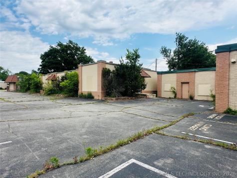 410 E Cherokee Street Wagoner OK 74467