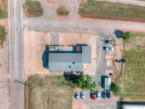 106 NW 4th Street Lindsay OK 73052