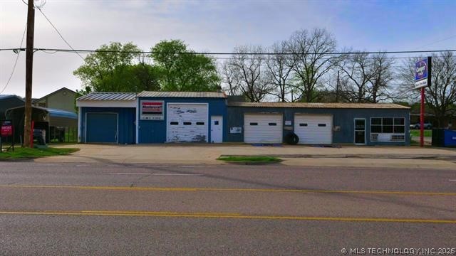 1019 S Mississippi Atoka OK 74525