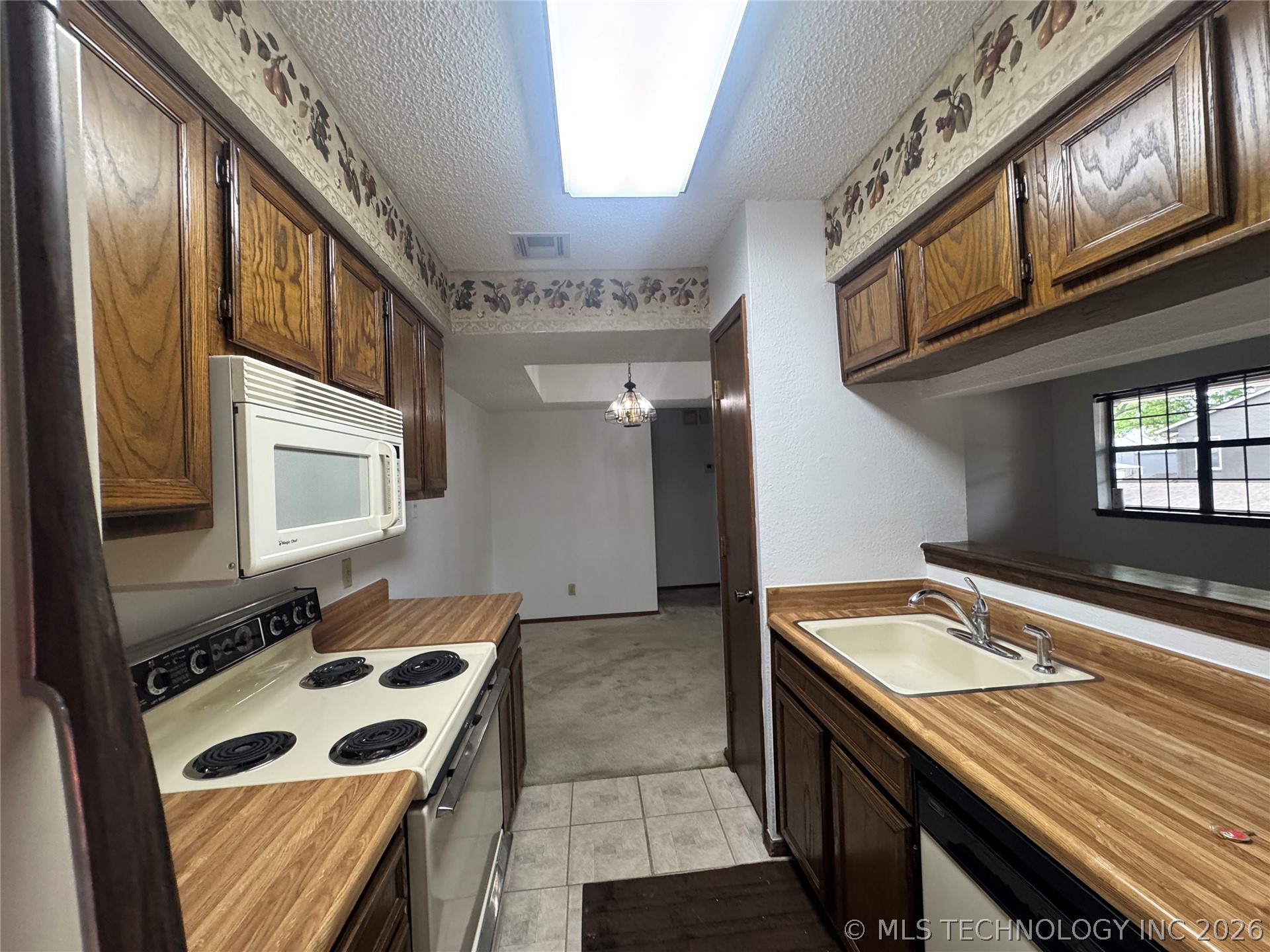 2826 E 90th Street Tulsa OK 74137