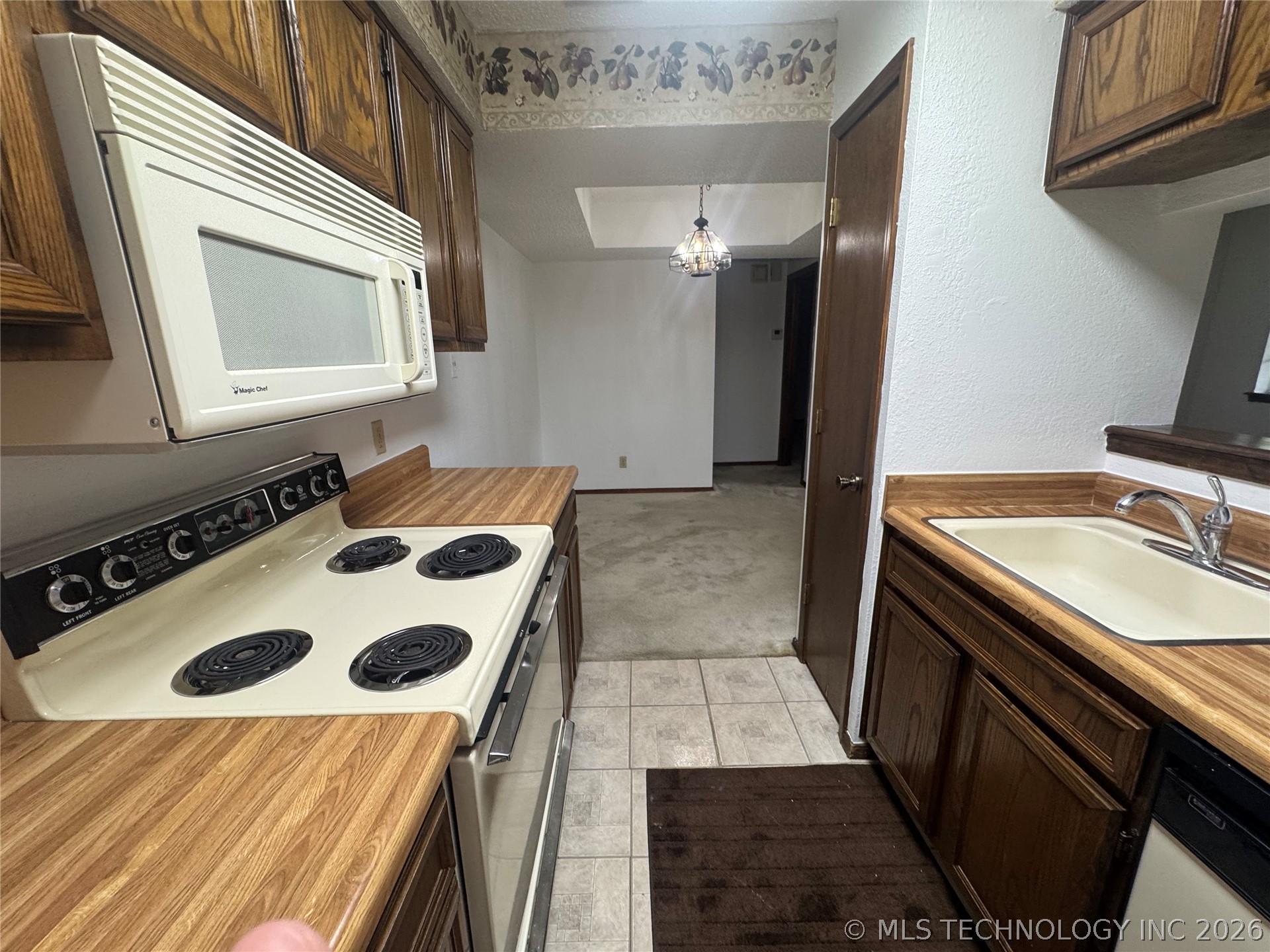 2826 E 90th Street Tulsa OK 74137