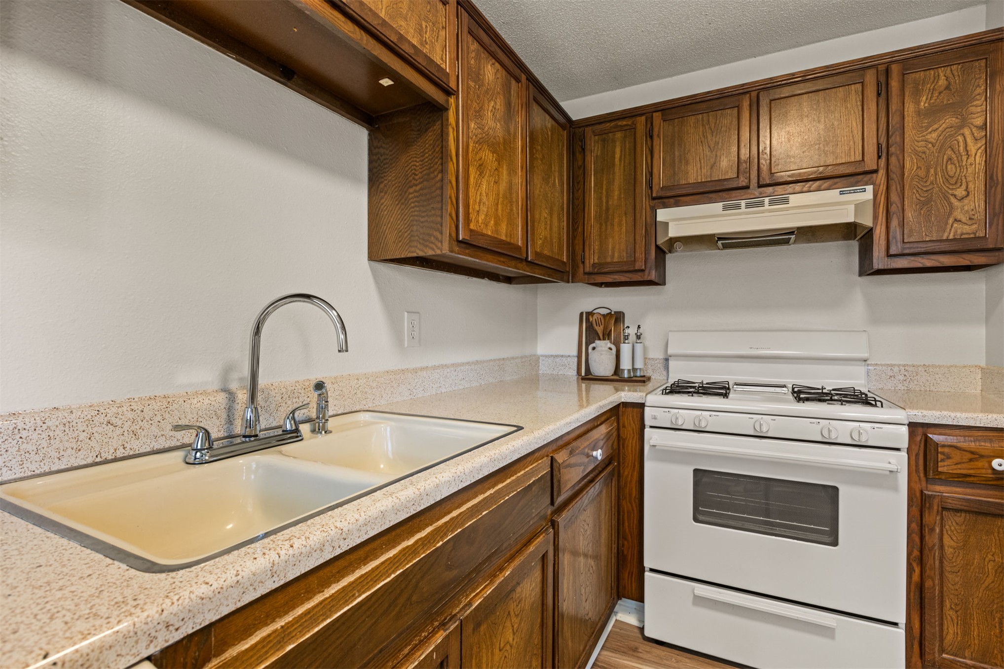 1432 E 38th Street Tulsa OK 74105