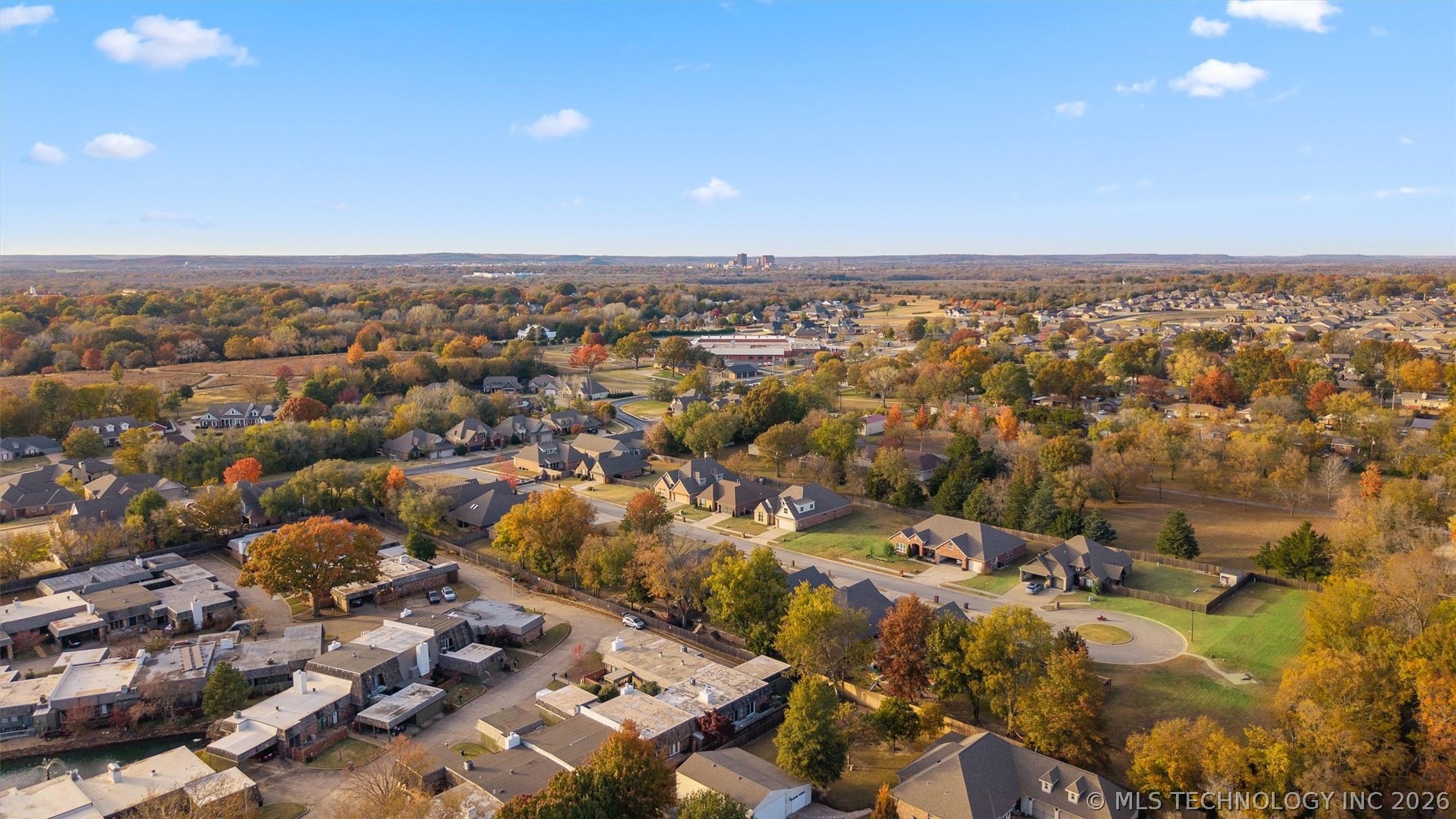 39 SE Shadowlake Drive Bartlesville OK 74006