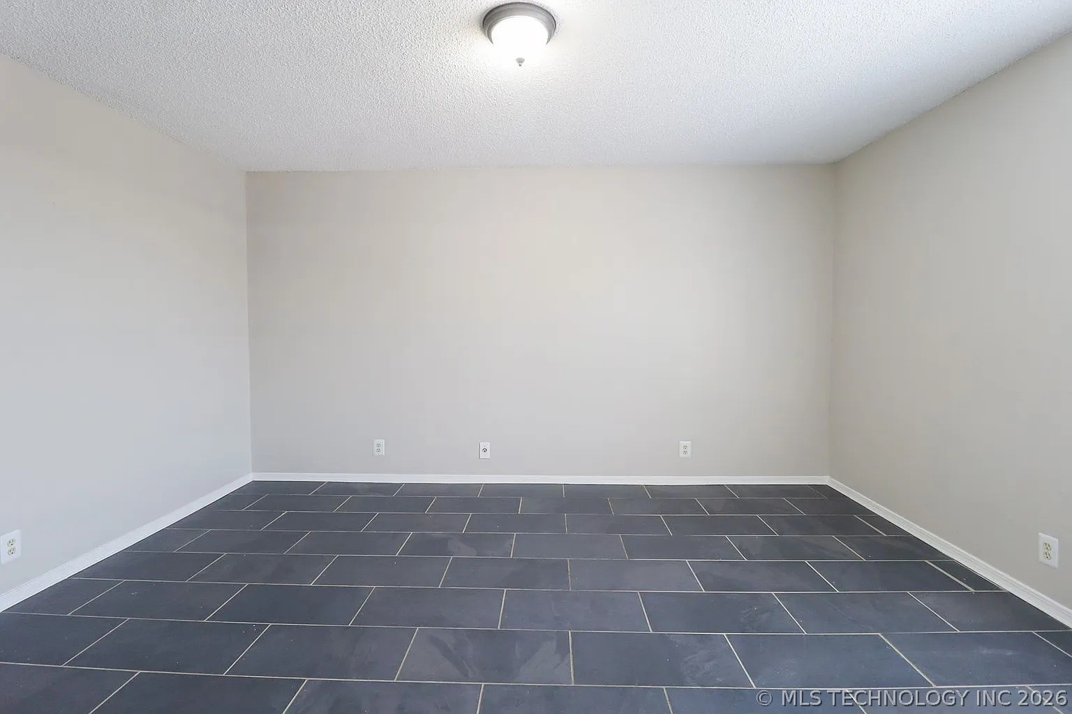 2421 E 87th Street Tulsa OK 74137
