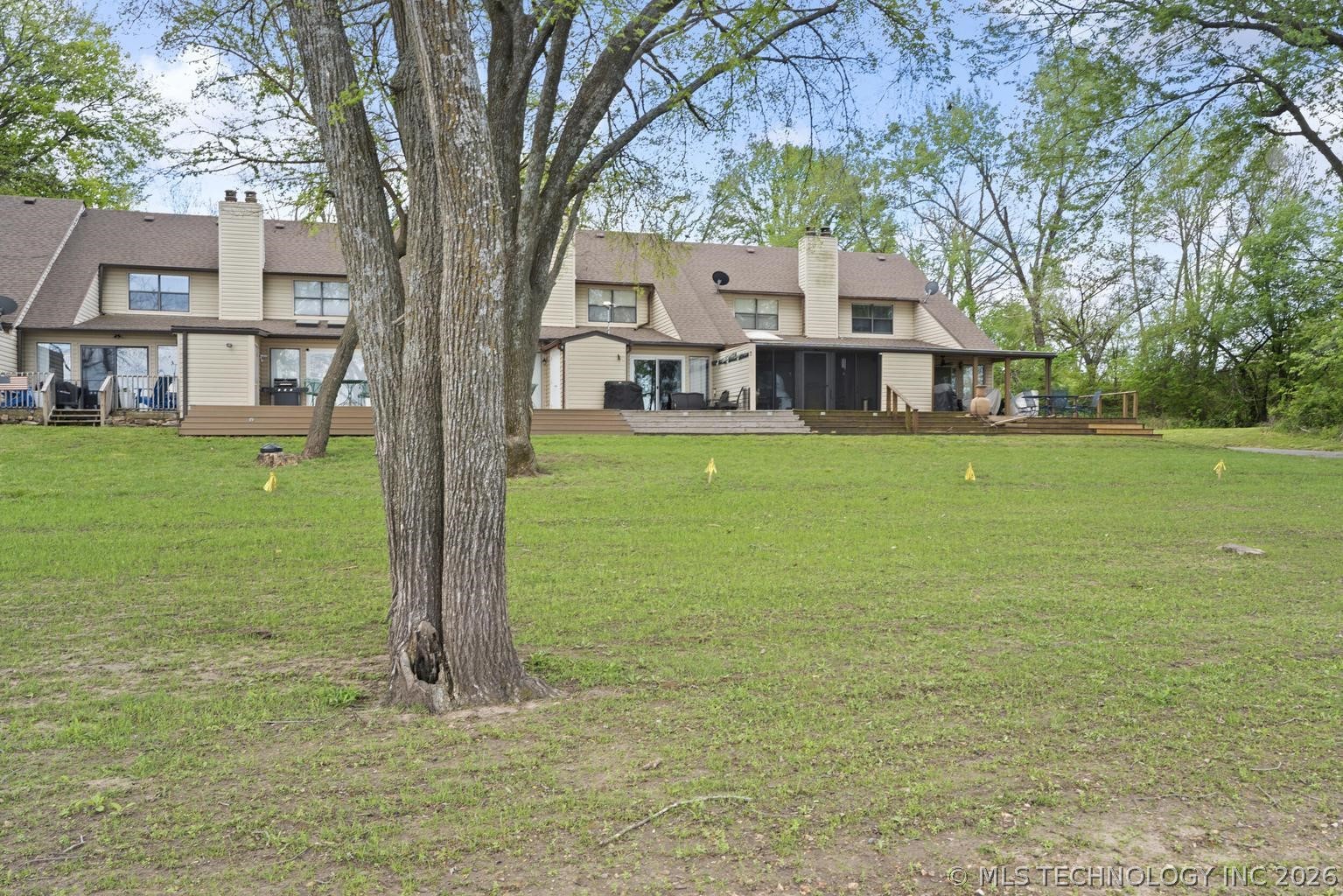 810 N 46th Street Grove OK 74464