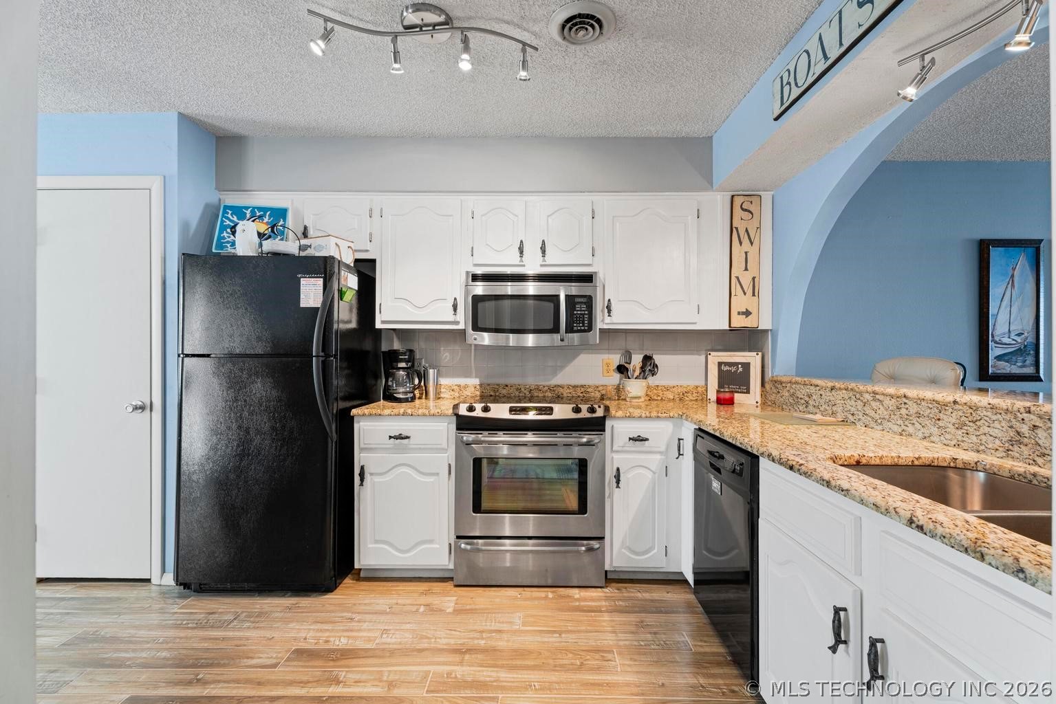 810 N 46th Street Grove OK 74464