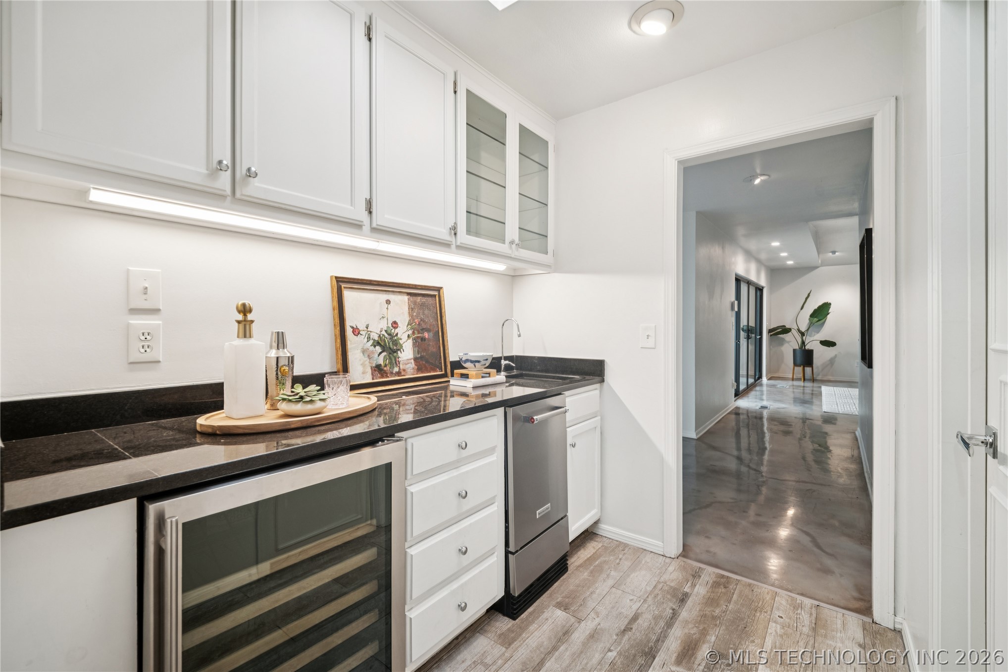 2411 E 72nd Place Tulsa OK 74136