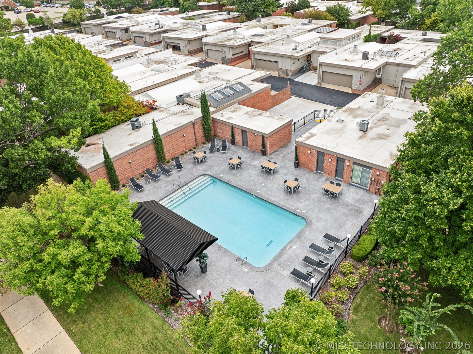 2411 E 72nd Place Tulsa OK 74136