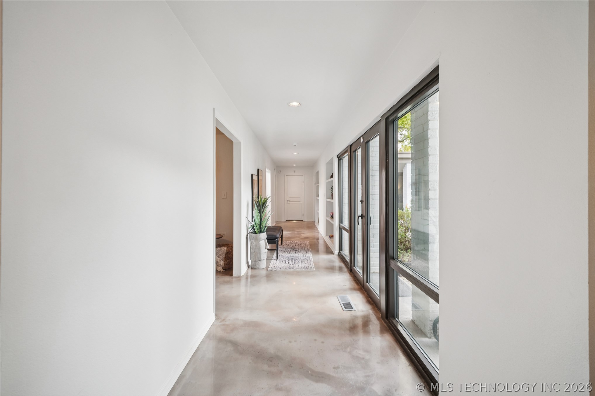 2411 E 72nd Place Tulsa OK 74136
