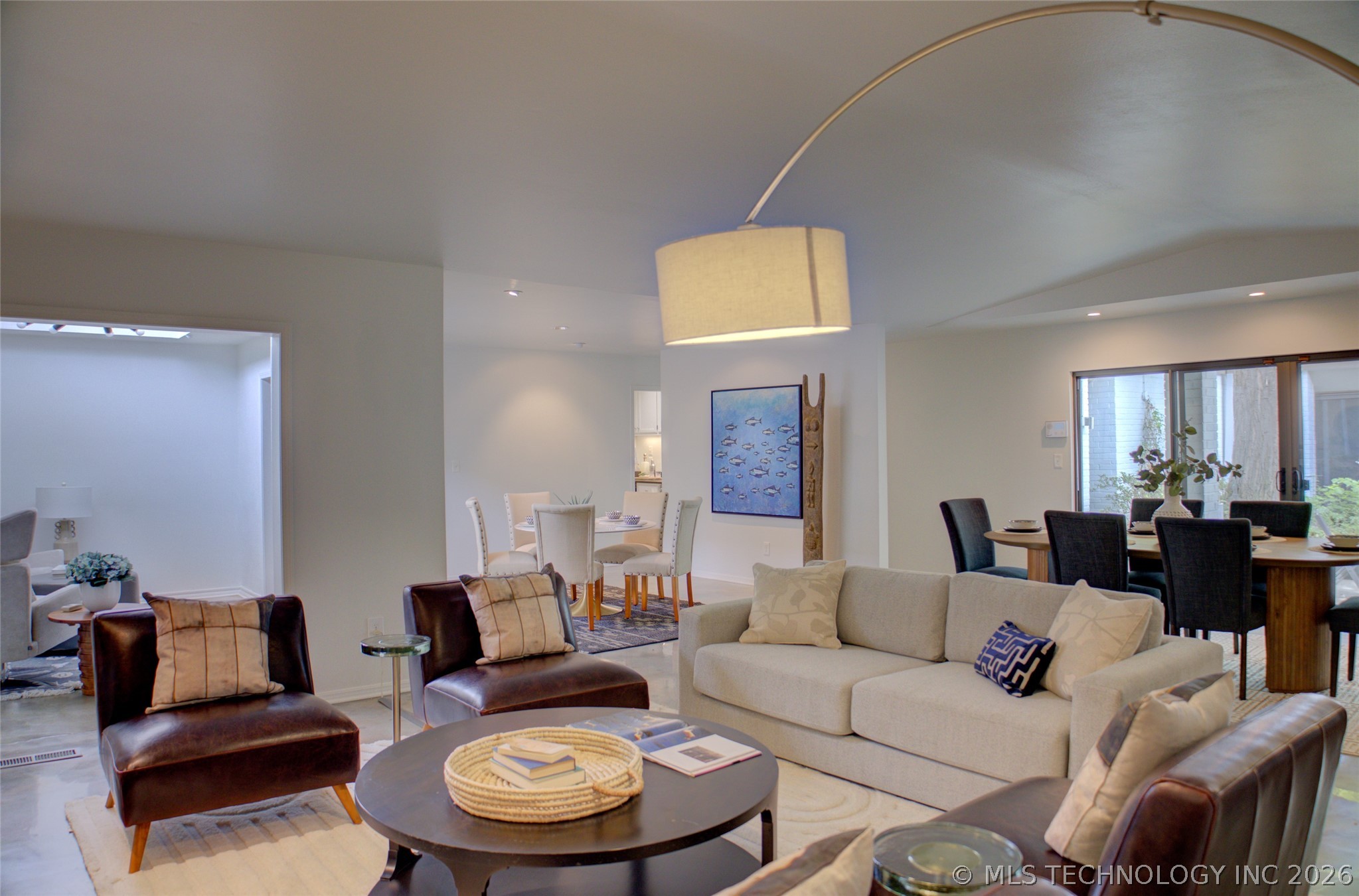 2411 E 72nd Place Tulsa OK 74136