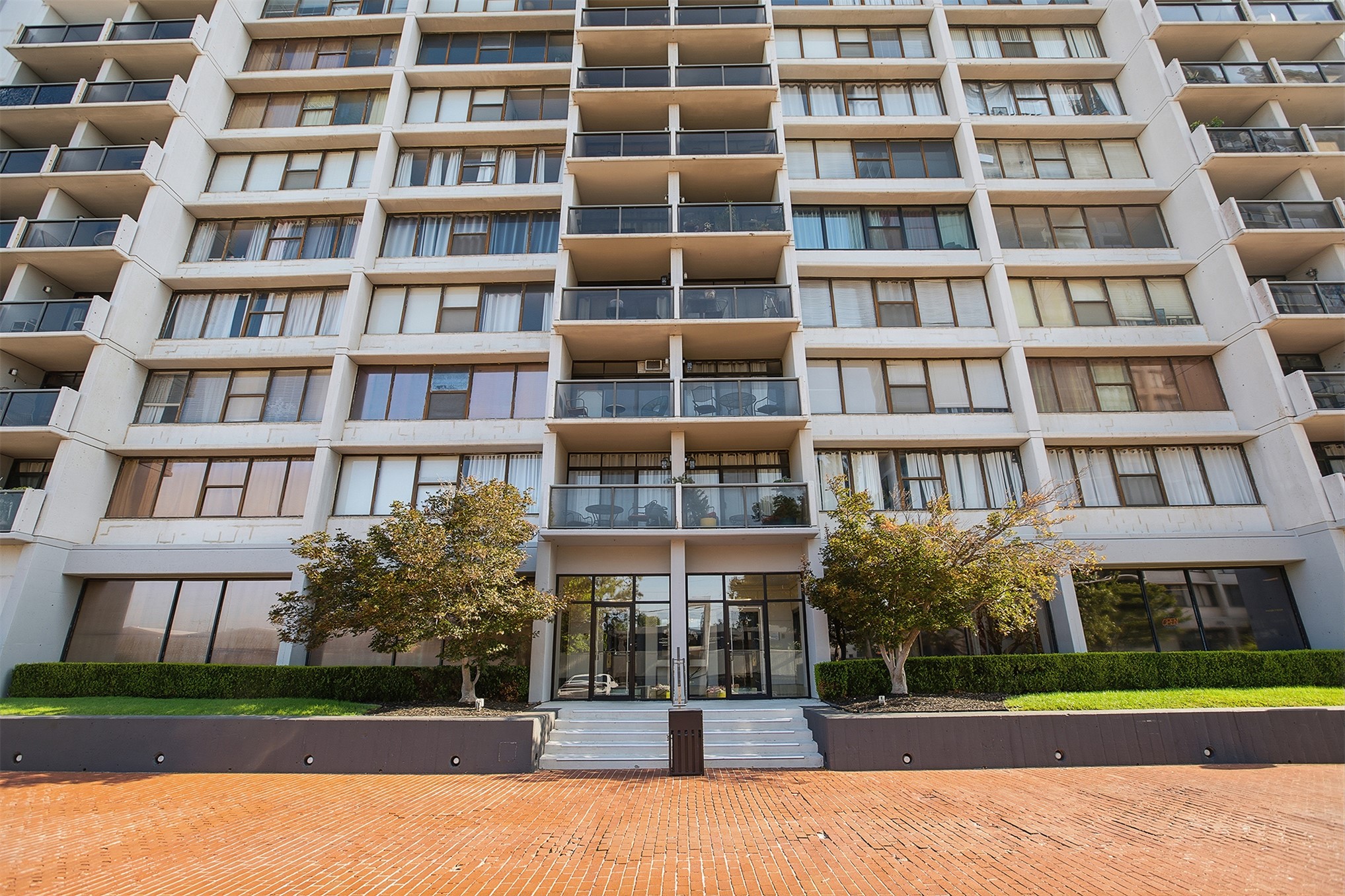 450 W 7th Street S Tulsa OK 74119