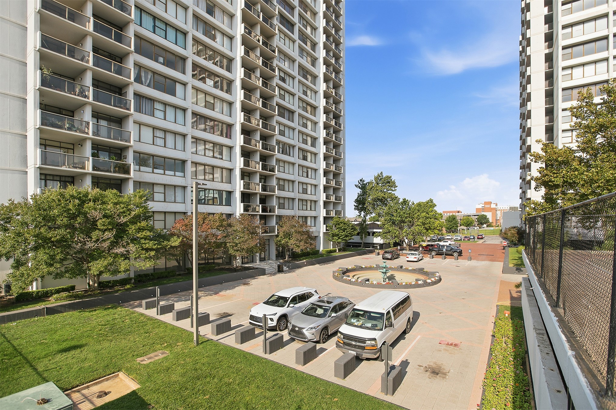 450 W 7th Street S Tulsa OK 74119