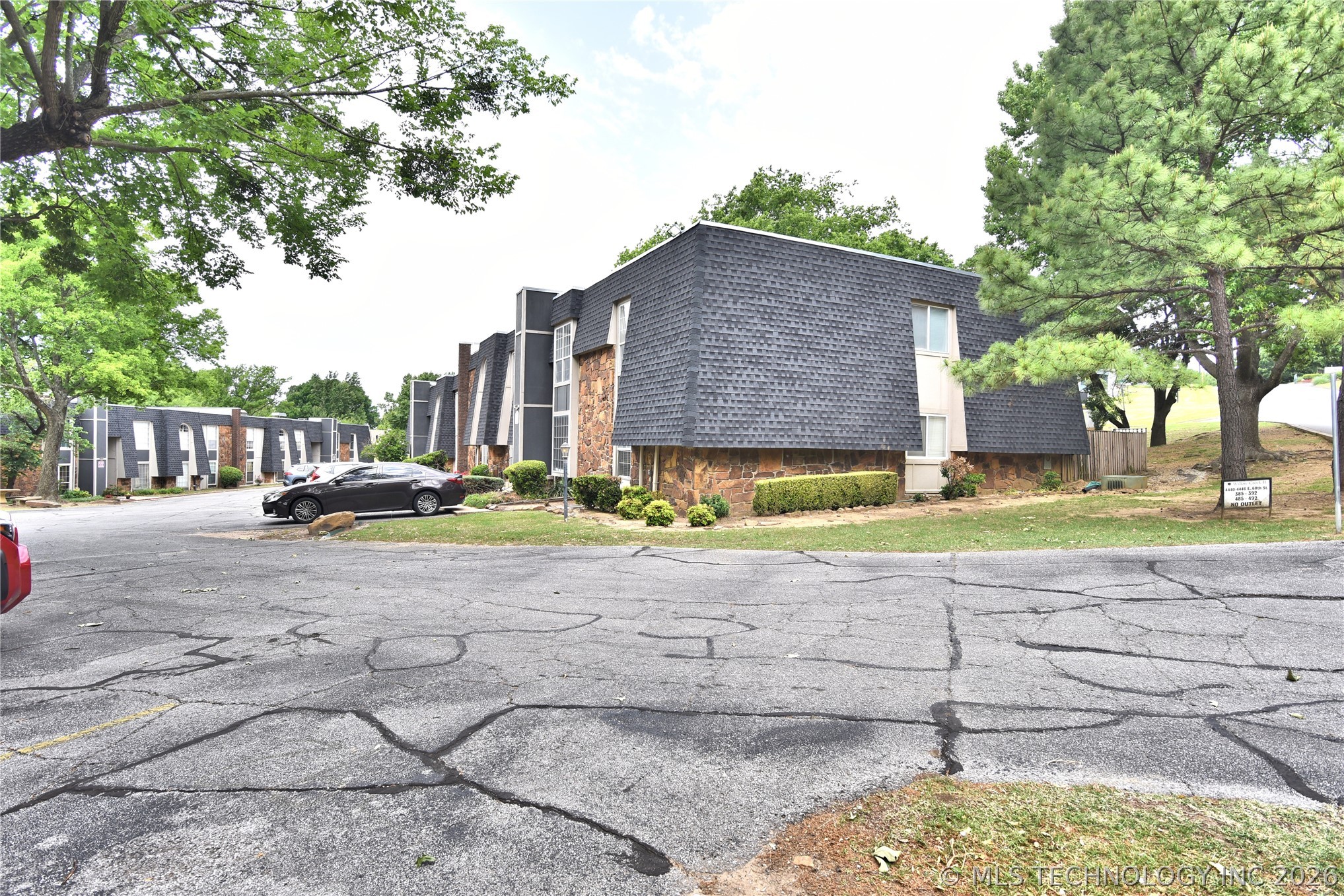 4440 E 68th Street Tulsa OK 74136
