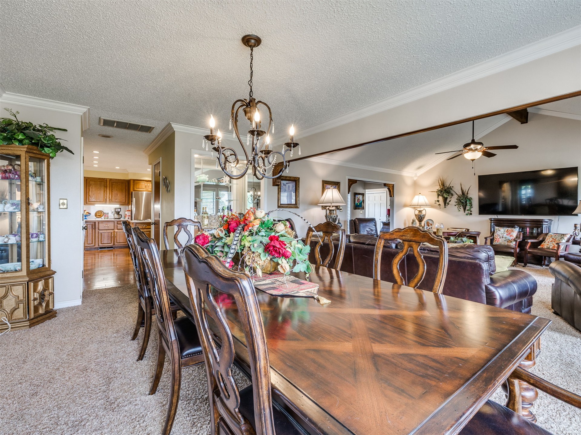 6125 E 67th Court Tulsa OK 74136