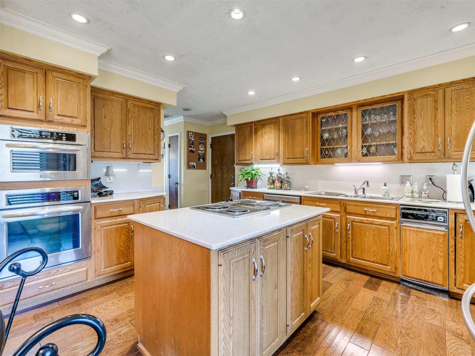 6125 E 67th Court Tulsa OK 74136
