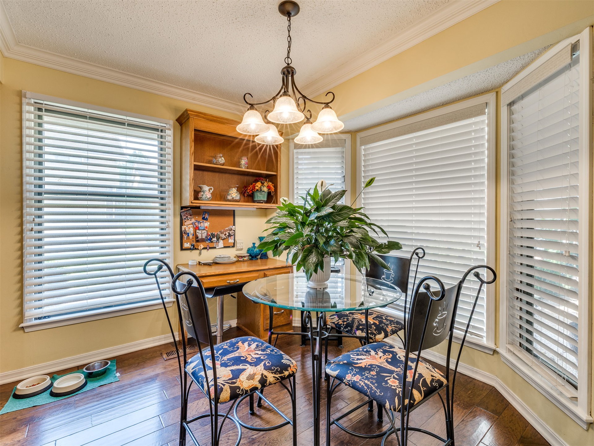 6125 E 67th Court Tulsa OK 74136