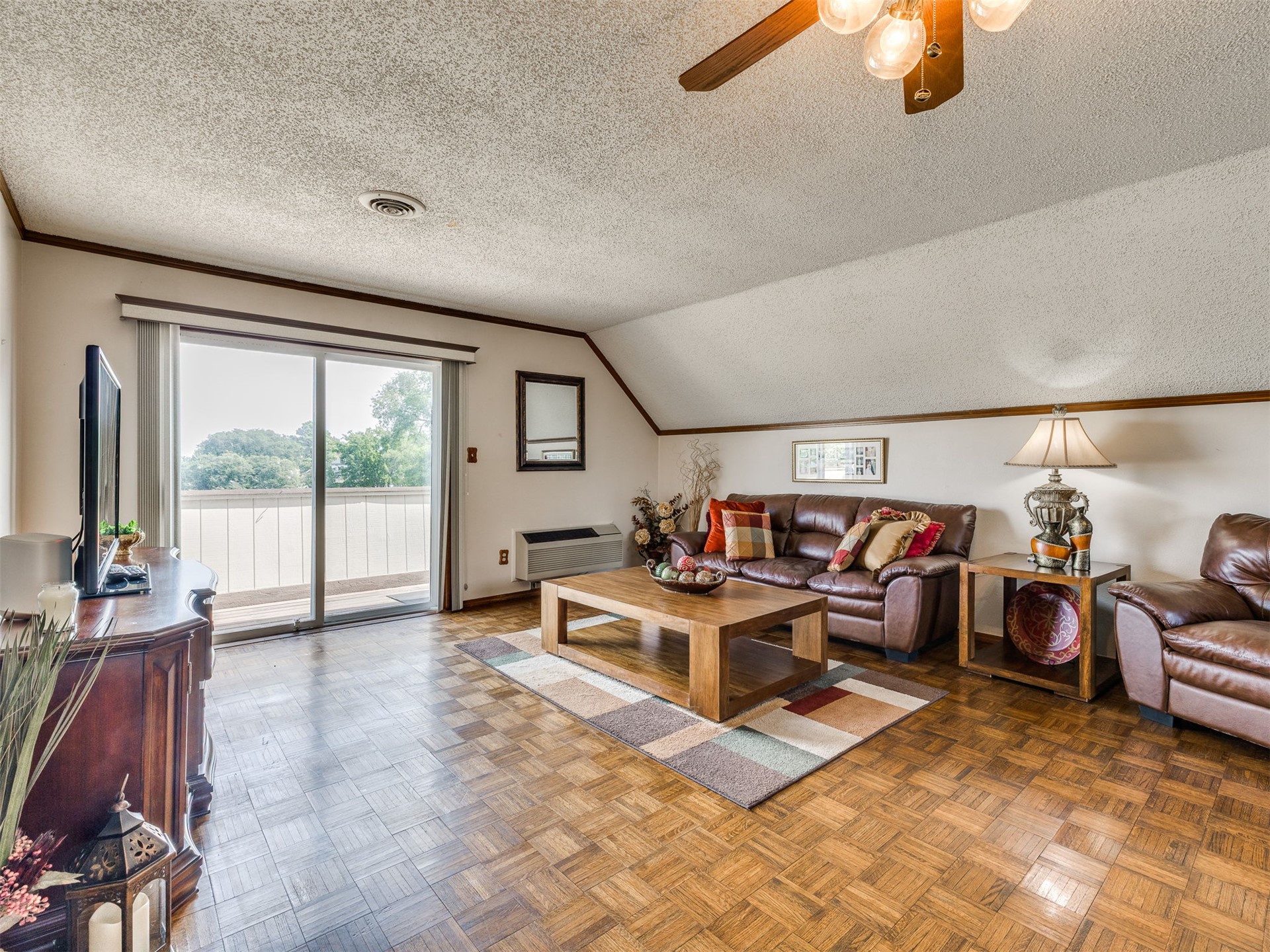 6125 E 67th Court Tulsa OK 74136