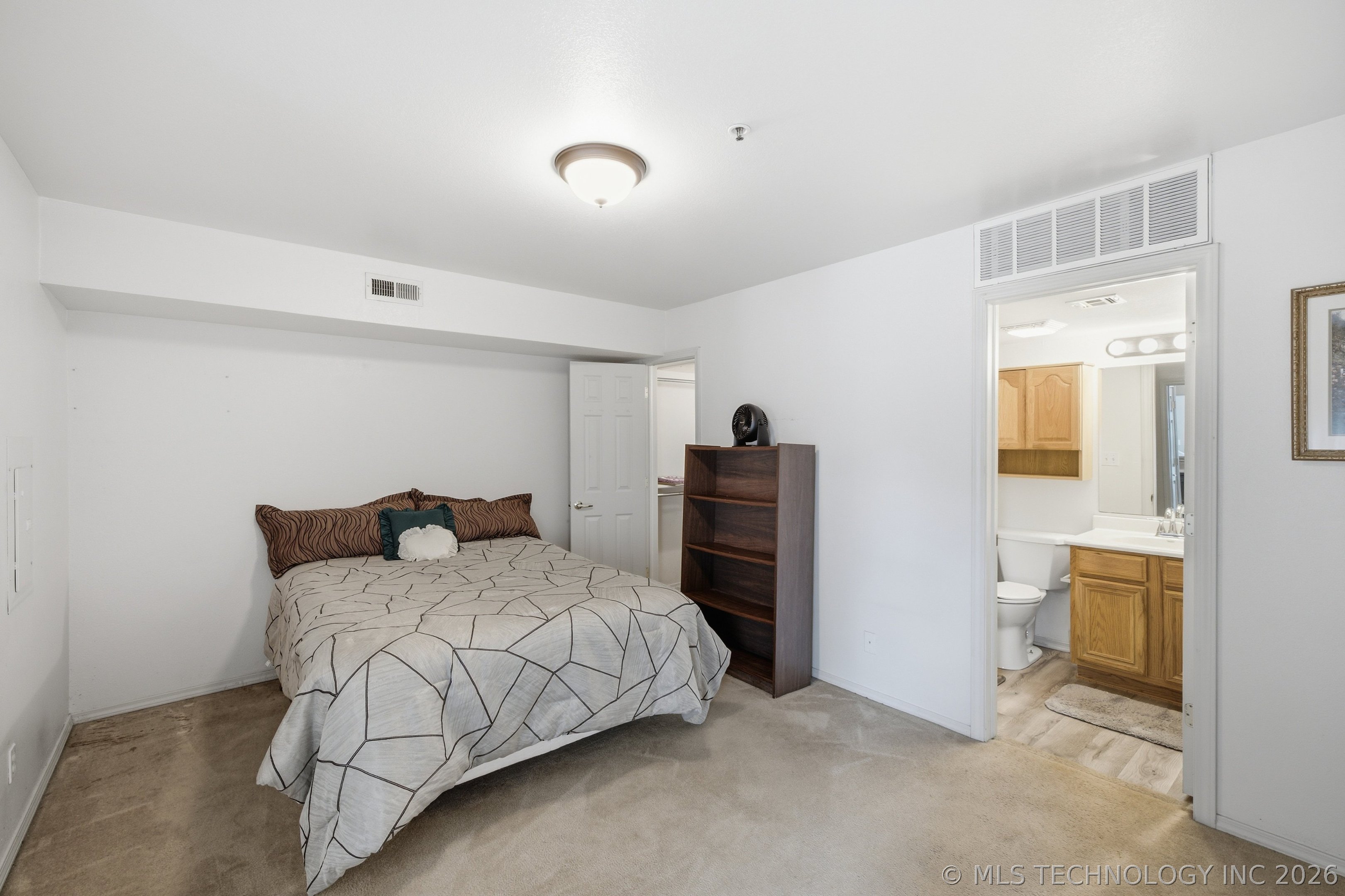 1904 E 66th Place Tulsa OK 74136