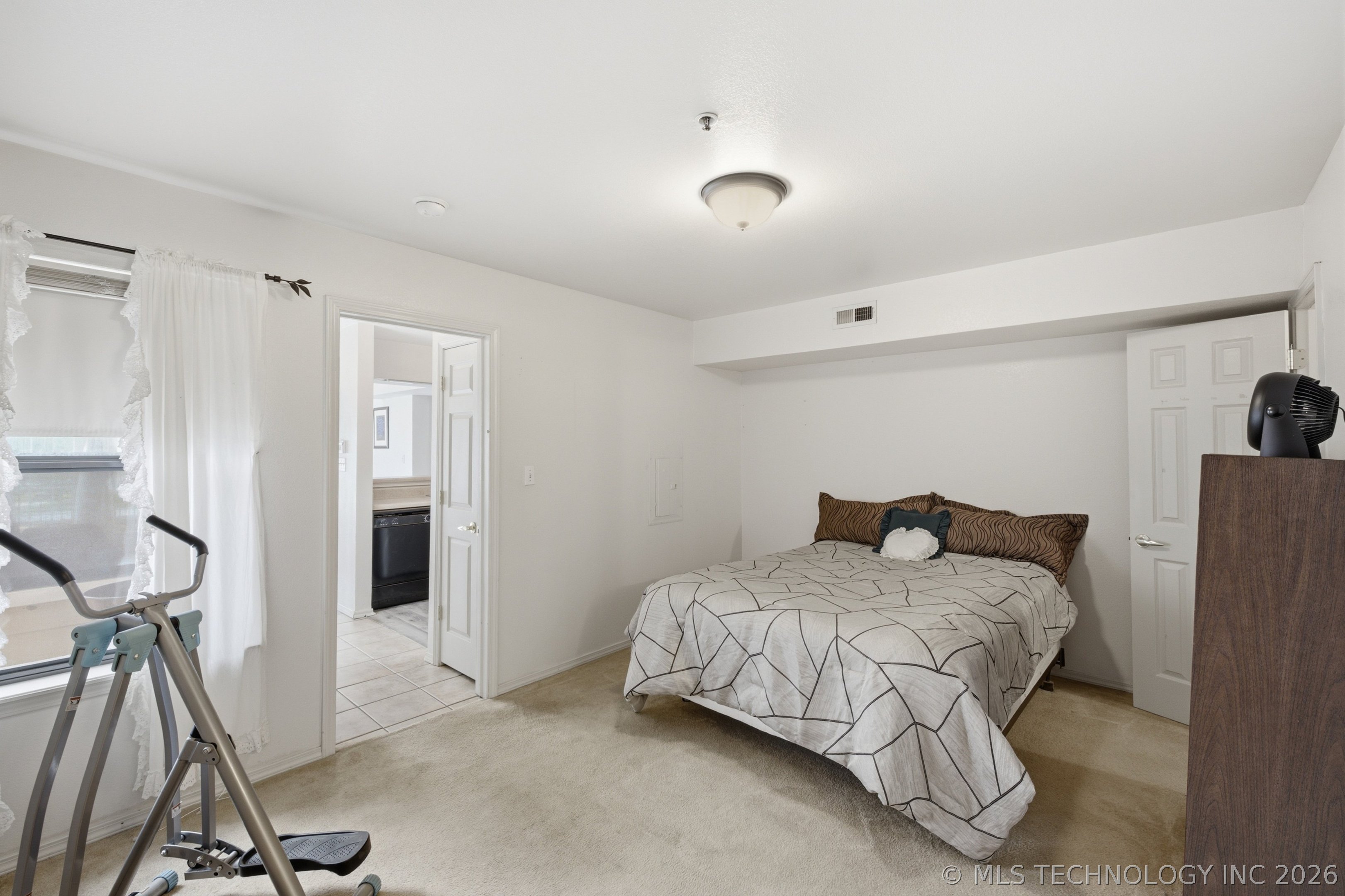 1904 E 66th Place Tulsa OK 74136