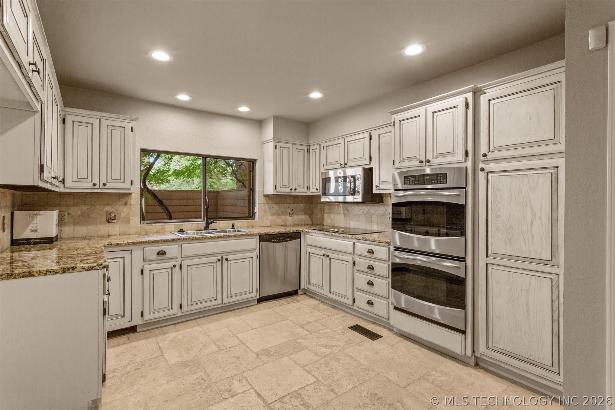 3004 E 85th Street Tulsa OK 74137
