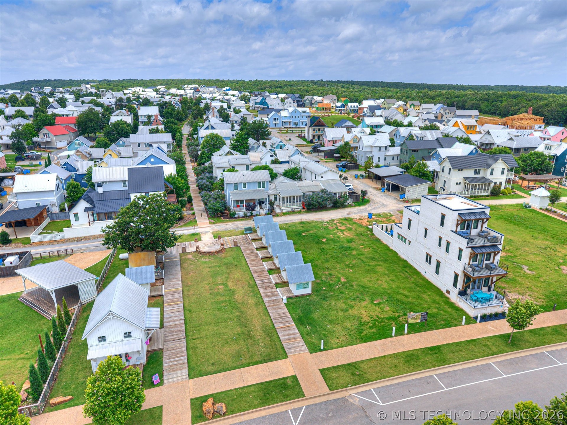 29 Boardwalk Street Carlton Landing OK 74432