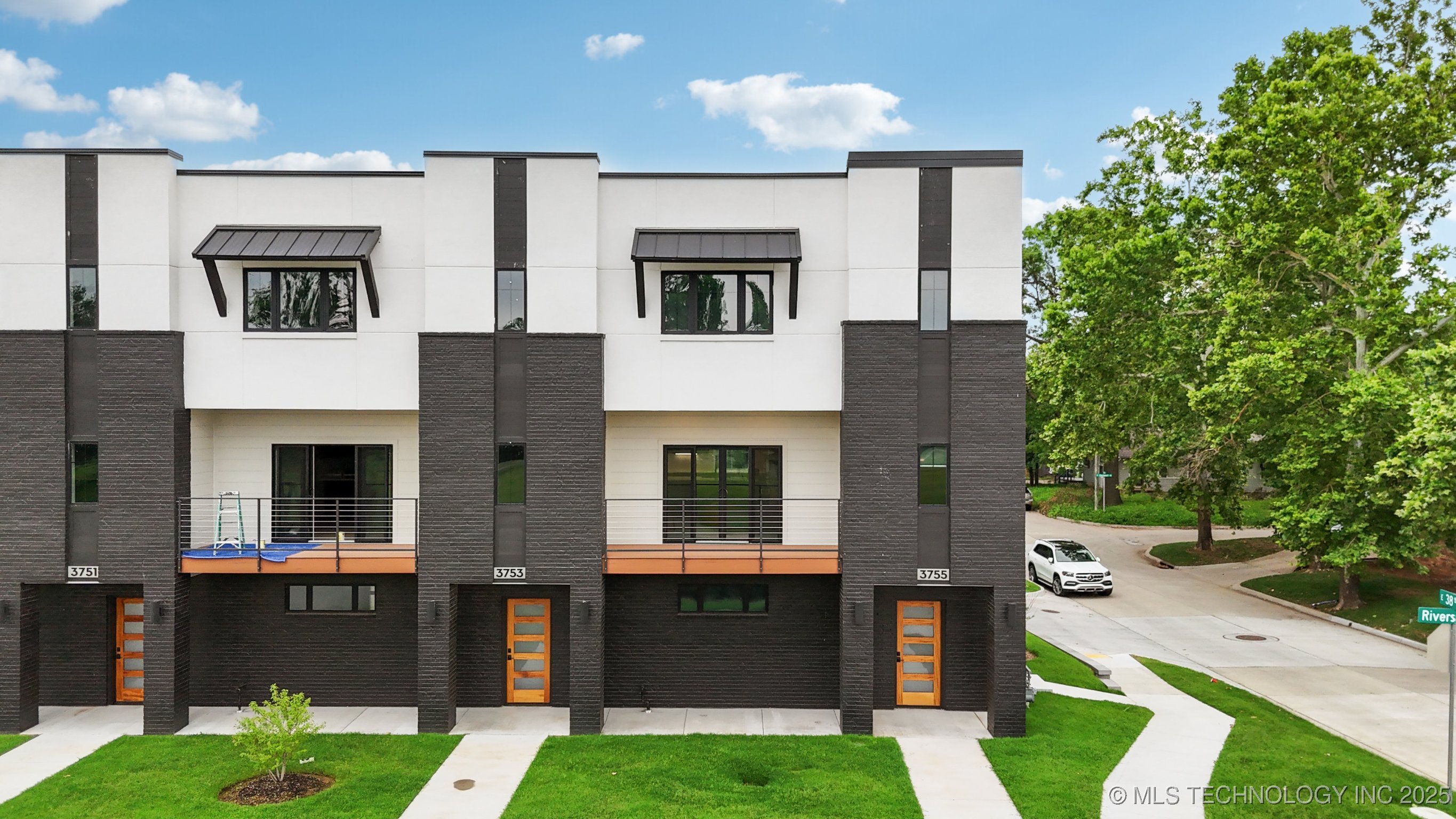3755 S Riverside Drive Tulsa OK 74105