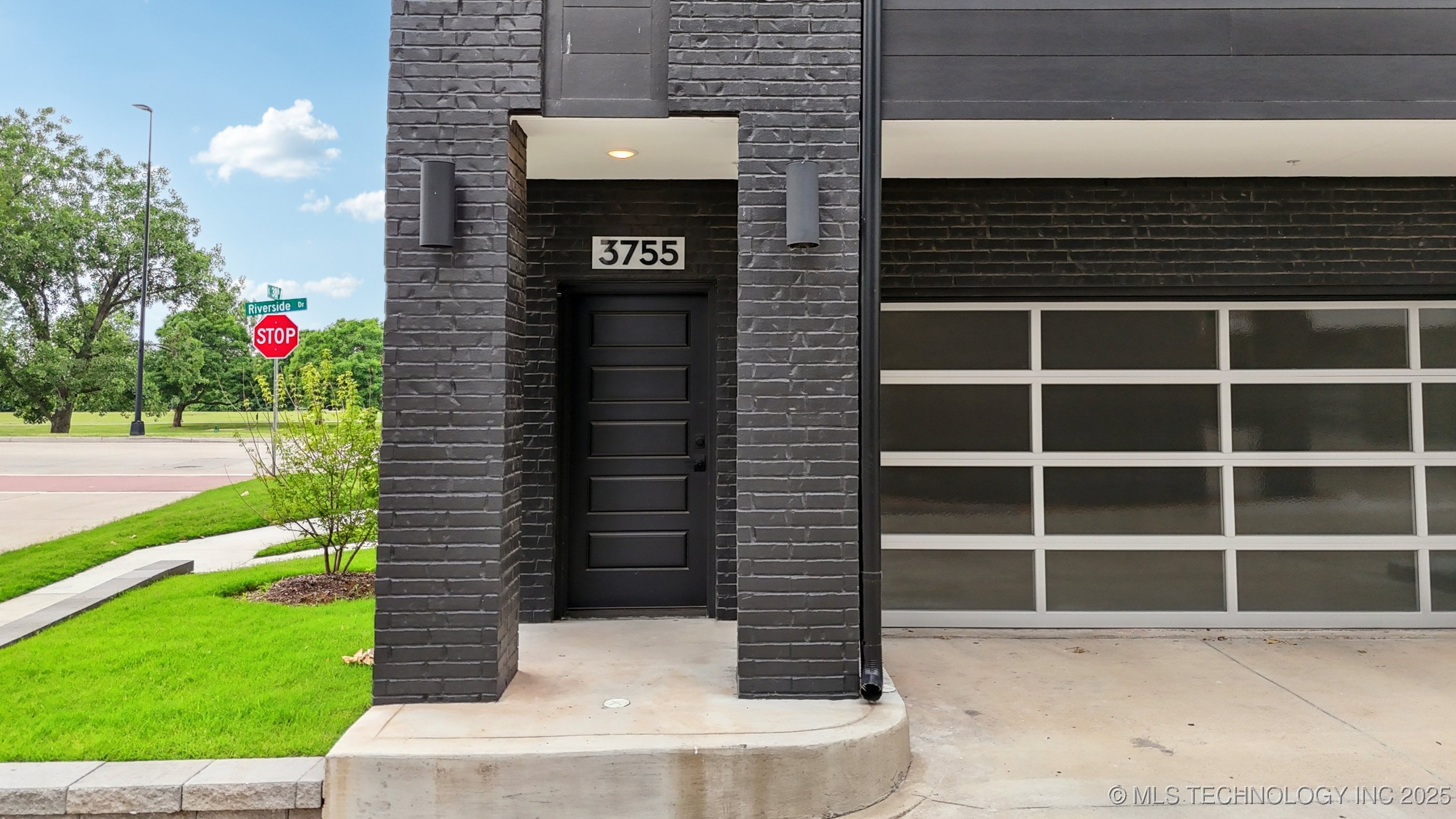 3755 S Riverside Drive Tulsa OK 74105